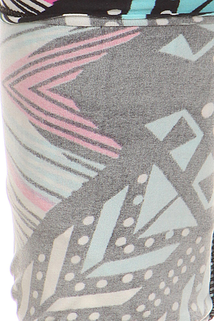 Buttery Soft Melodic Emerald Tribal Leggings (One Size Regular,Green)