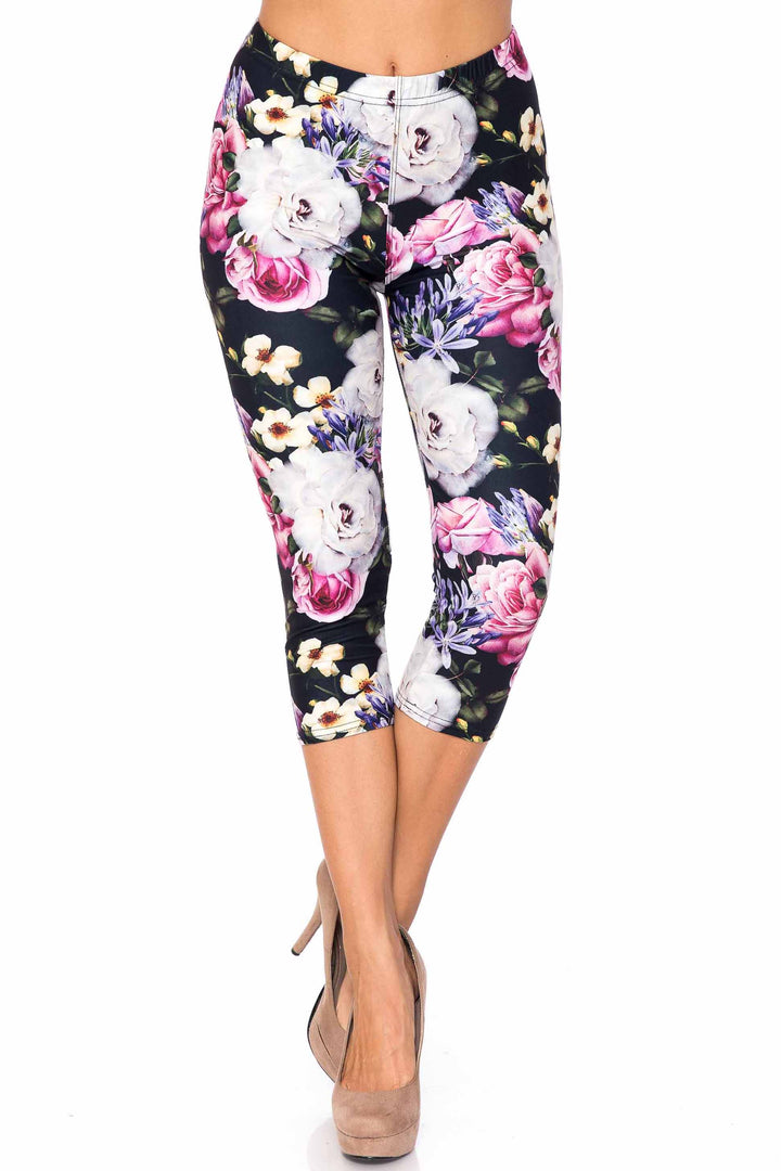 Creamy Soft Floral Garden Bouquet Capris - USA Fashionâ„¢ (One Size Regular,White)