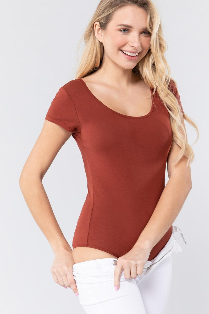 Basic Solid Short Sleeve Scoop Neck Cotton Bodysuit