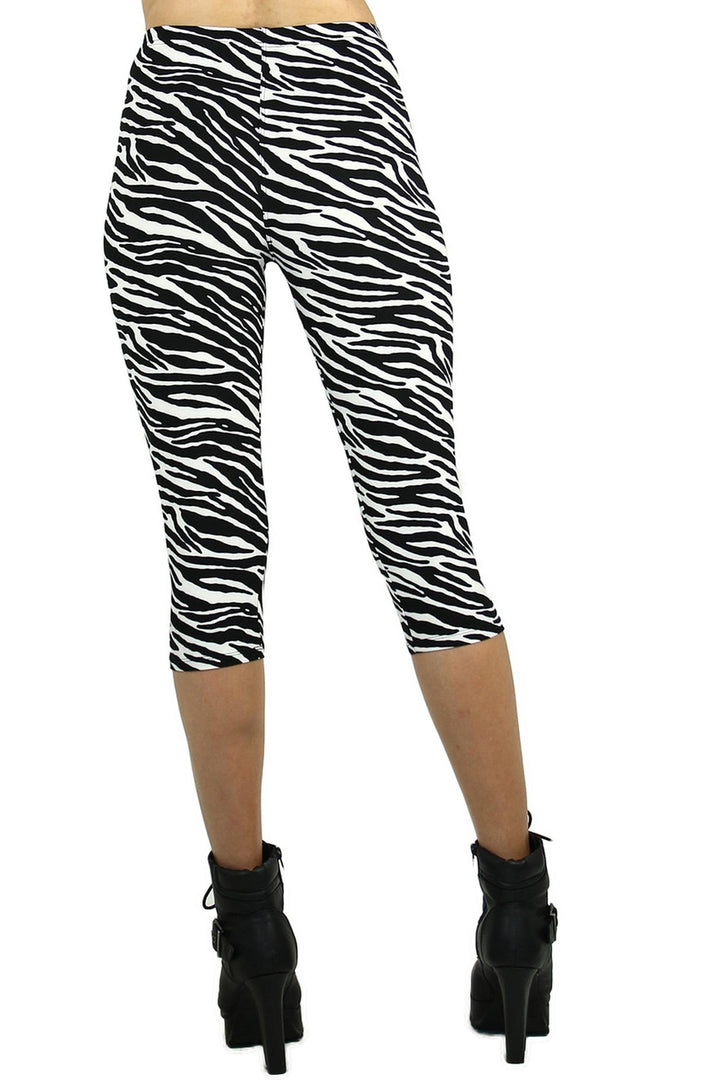 Buttery Soft Zebra Print Capris (One Size Regular,Black and White)