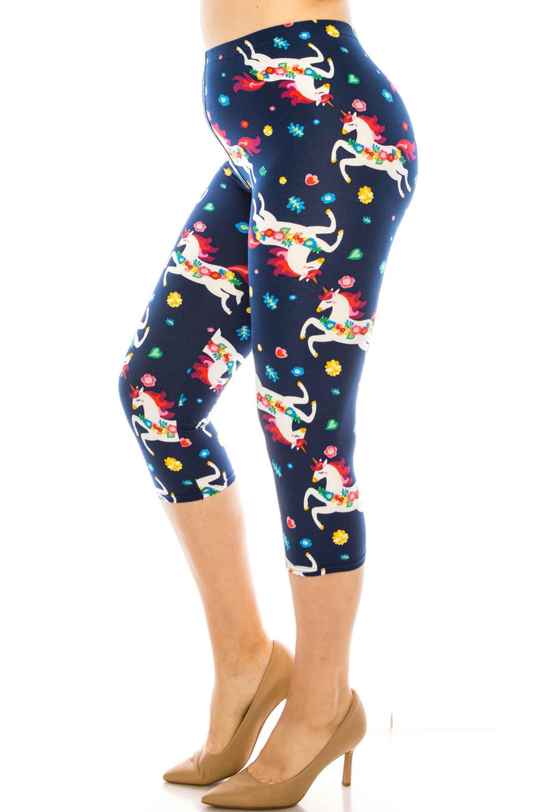 Buttery Soft Leaping Unicorns Plus Size Capris (One Size Plus,Navy)