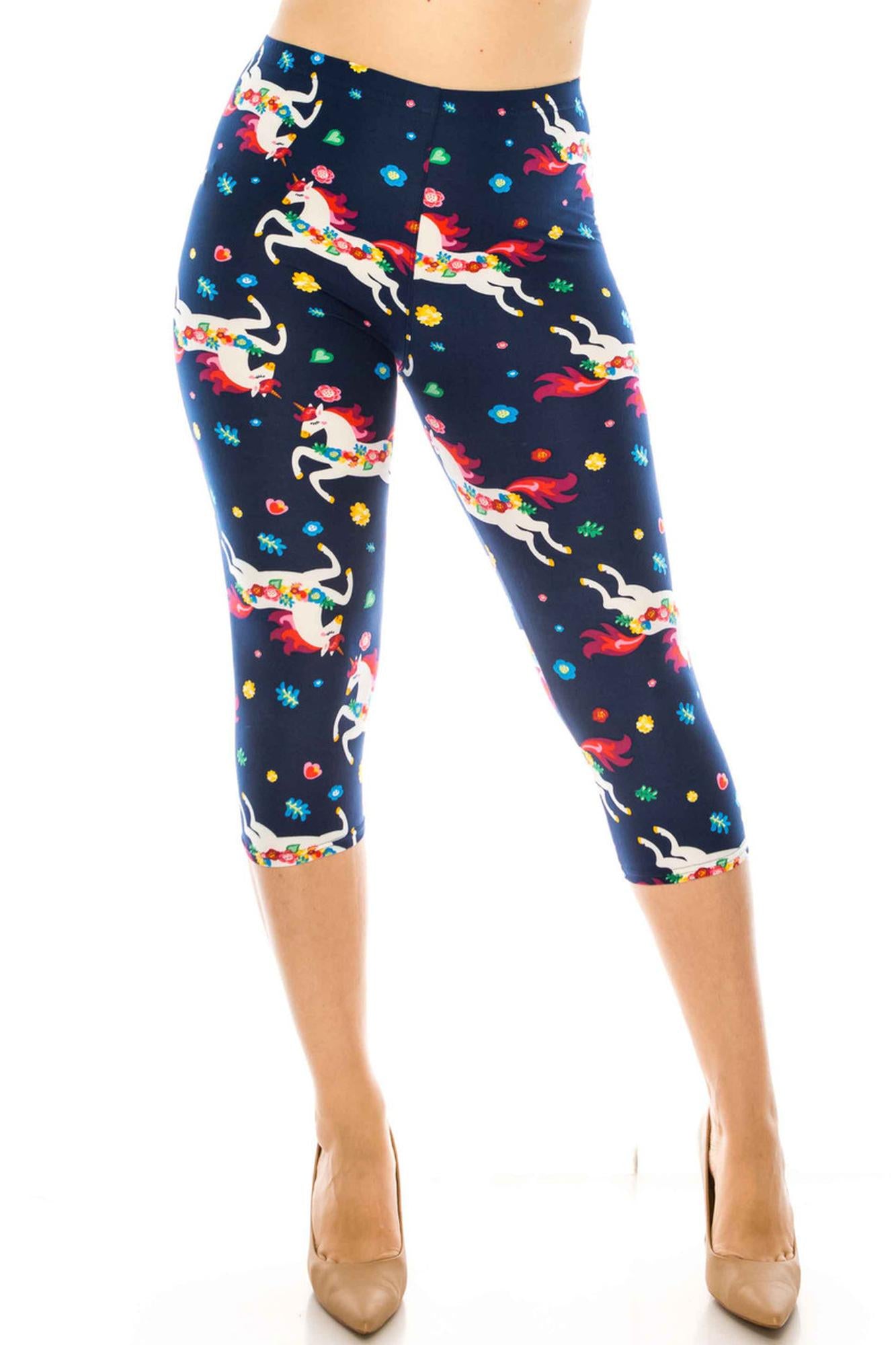 Buttery Soft Leaping Unicorns Plus Size Capris (One Size Plus,Navy)