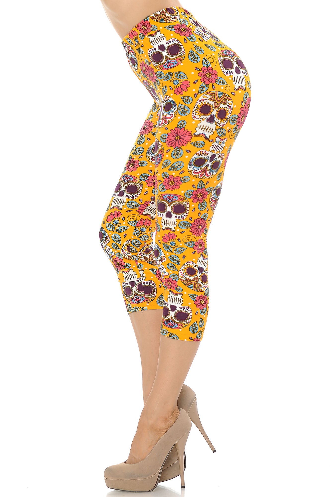Buttery Soft Mustard Summer Sugar Skull Capris (One Size Regular,Yellow)