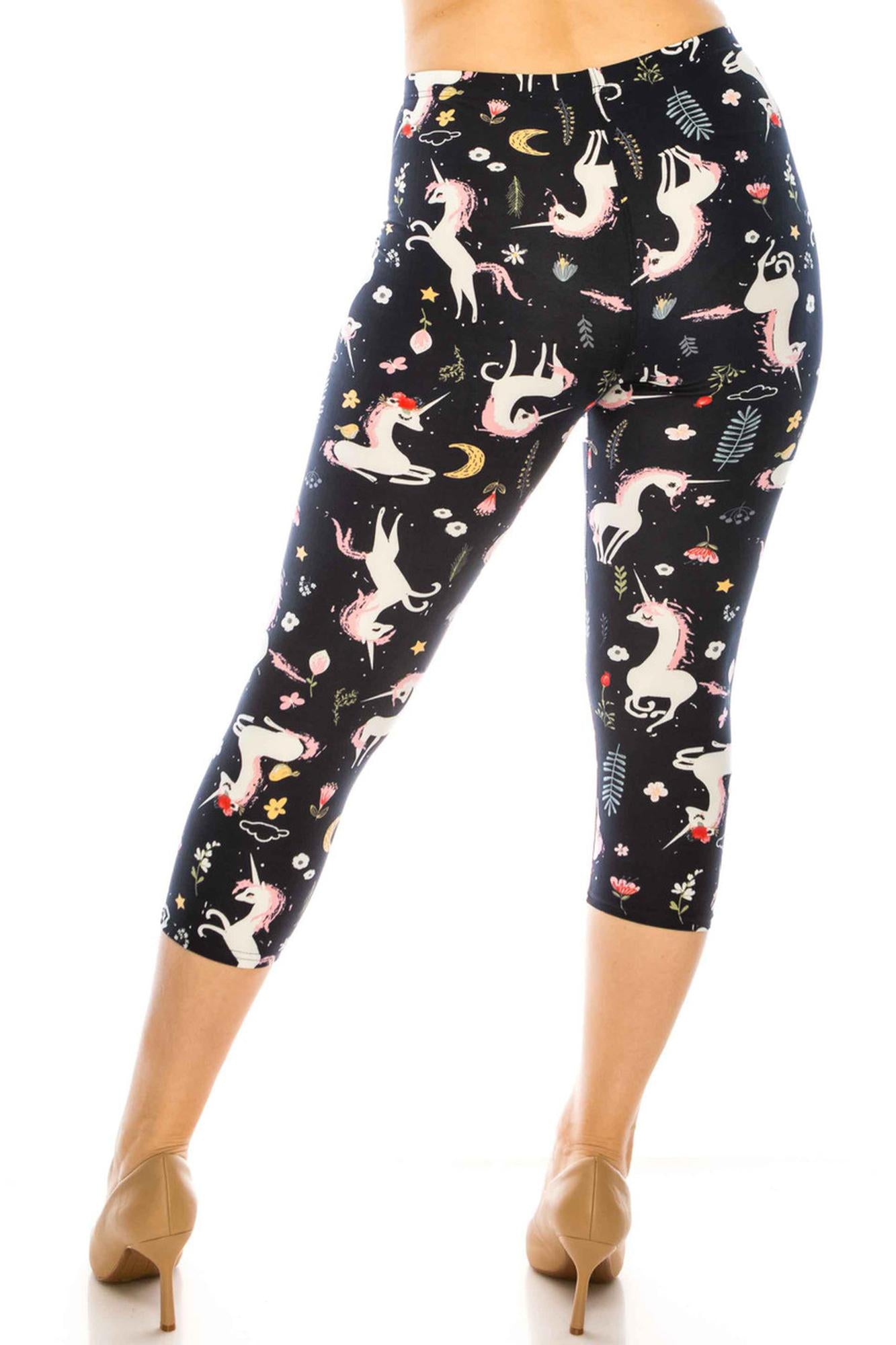 Buttery Soft Unicorns by Night Plus Size Capri (One Size Plus,Black)