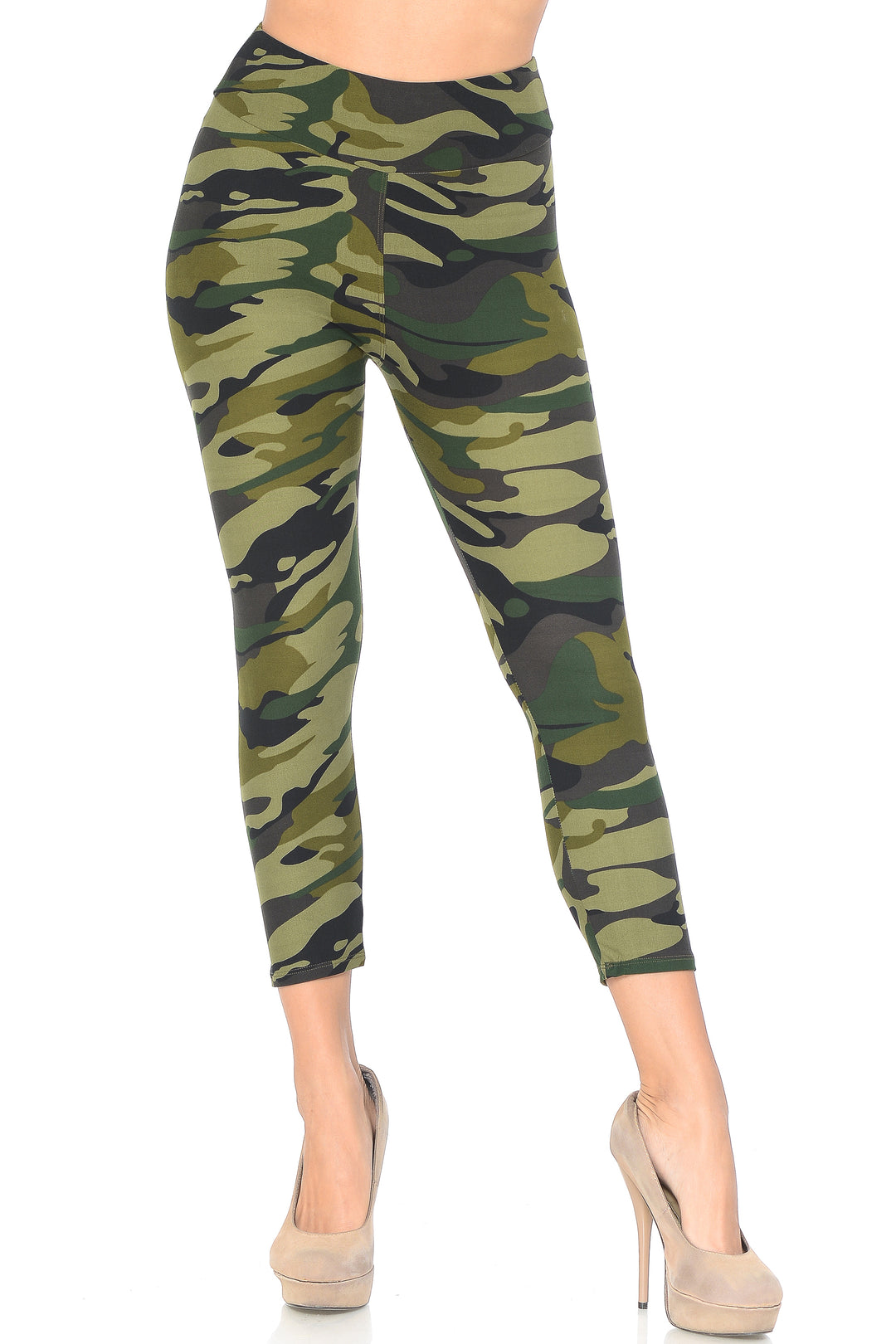 Buttery Soft Green Camouflage High Waisted Capri - EEVEE (One Size Regular,Green)