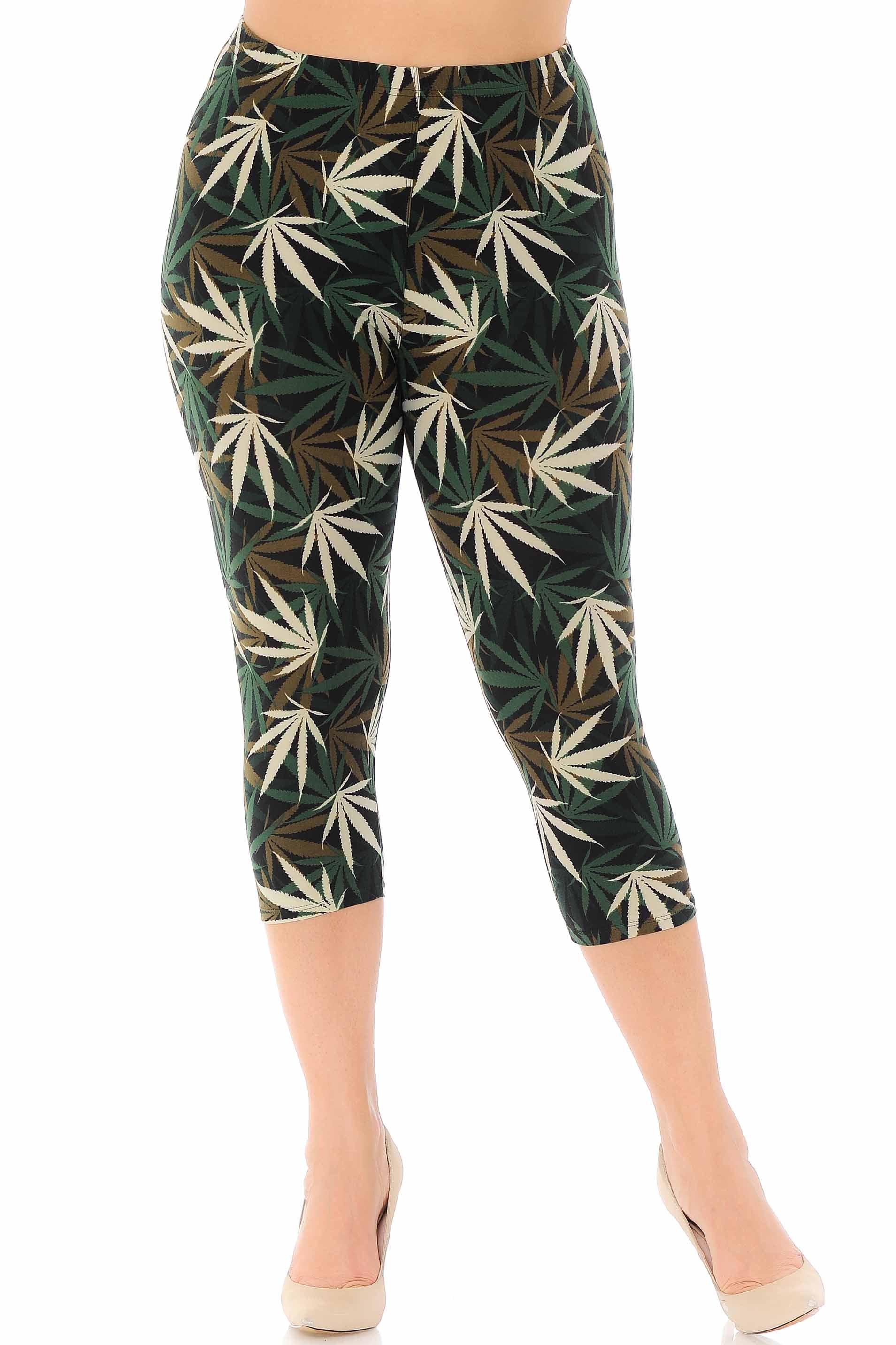 Buttery Soft Earthen Marijuana Plus Size Capris (One Size Plus,Green)