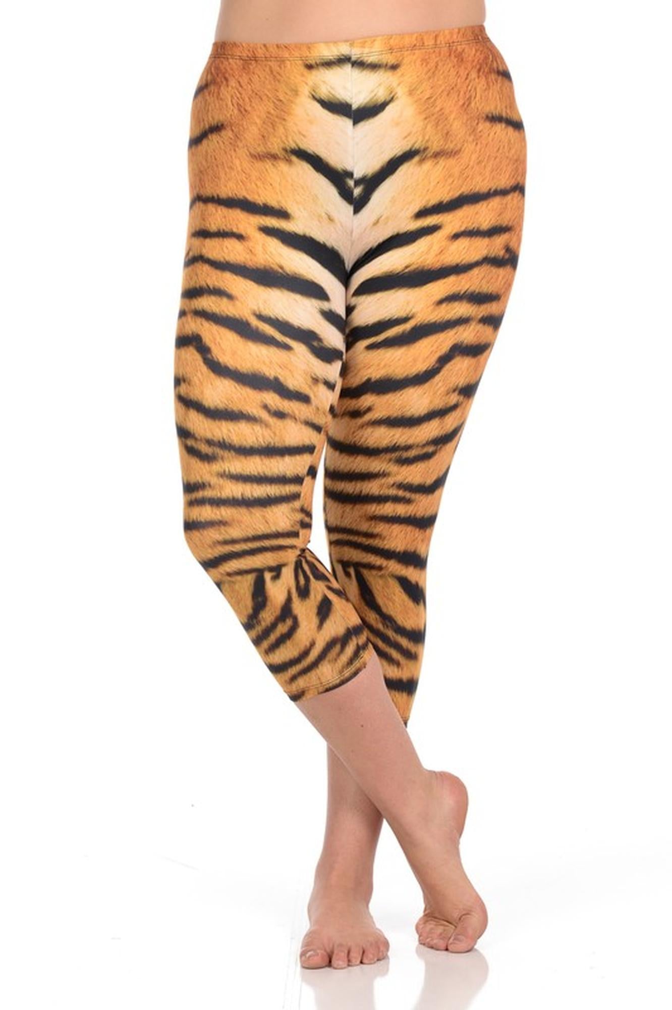 Brushed Graphic Print Tiger Print Plus Size Capris (One Size Plus,Brown)