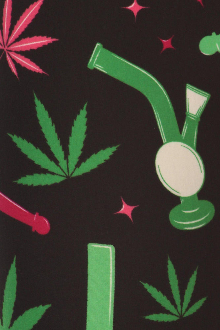 Buttery Soft Marijuana Esprit Extra Plus Size Leggings - 3X-5X (XPlus One Size,Green)