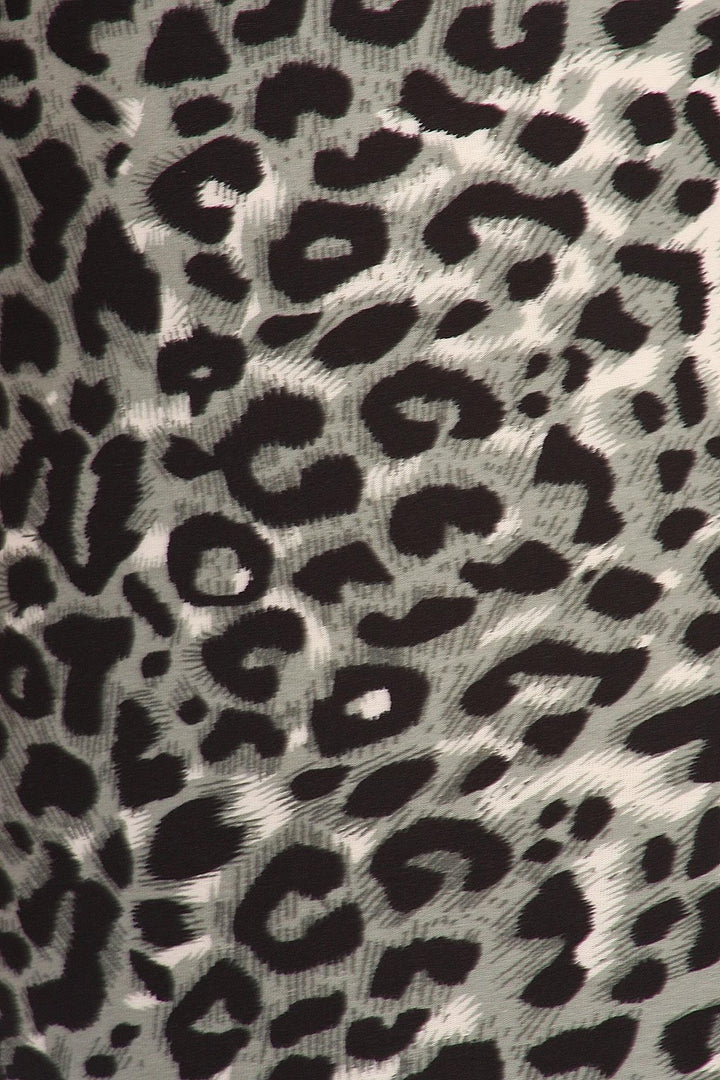Buttery Soft Snow Leopard Extra Plus Size Leggings - 3X-5X (XPlus One Size,Charcoal)