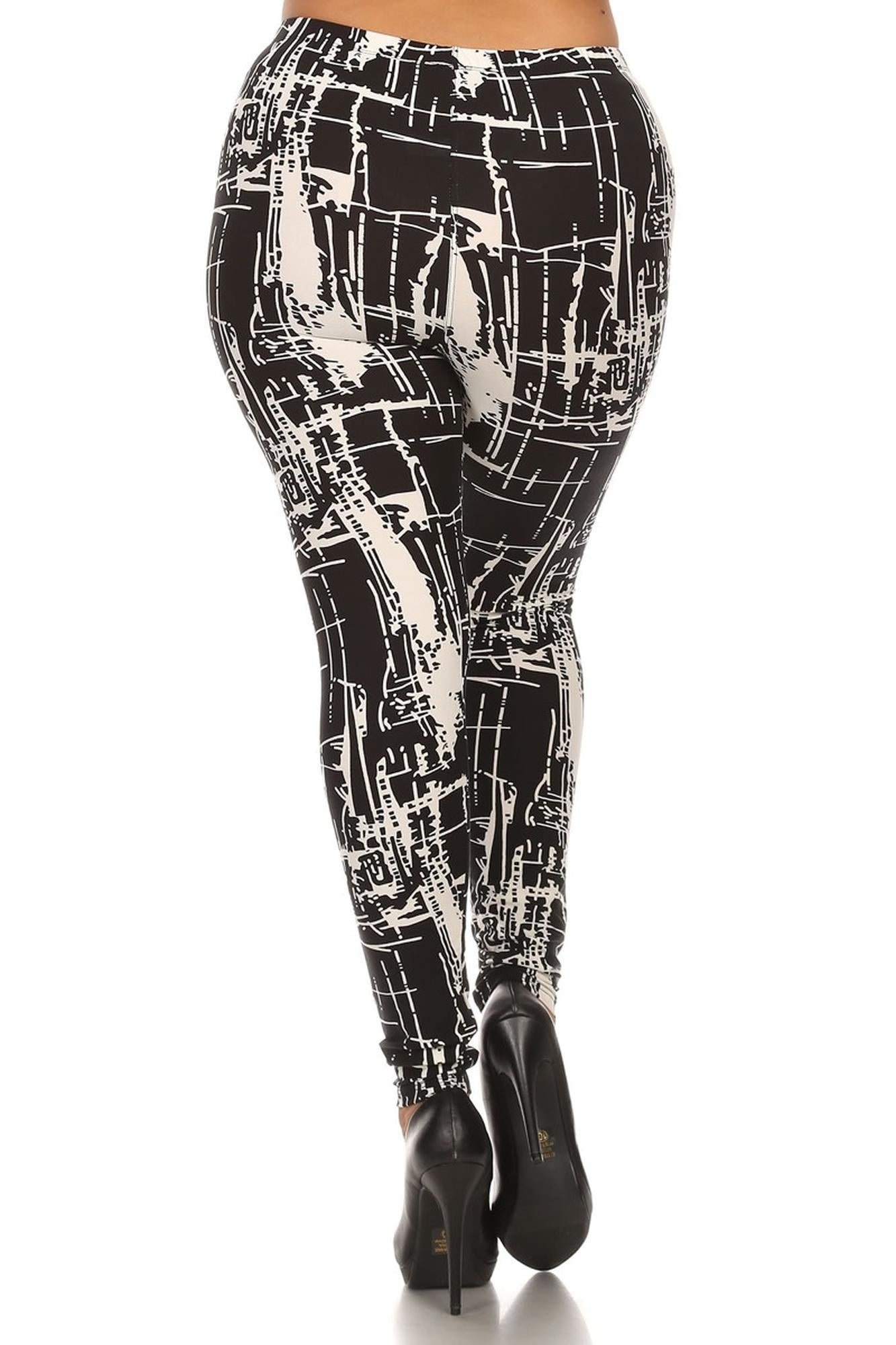 Buttery Soft Splattered Lines Extra Plus Size Leggings - 3X-5X (XPlus One Size,Black)