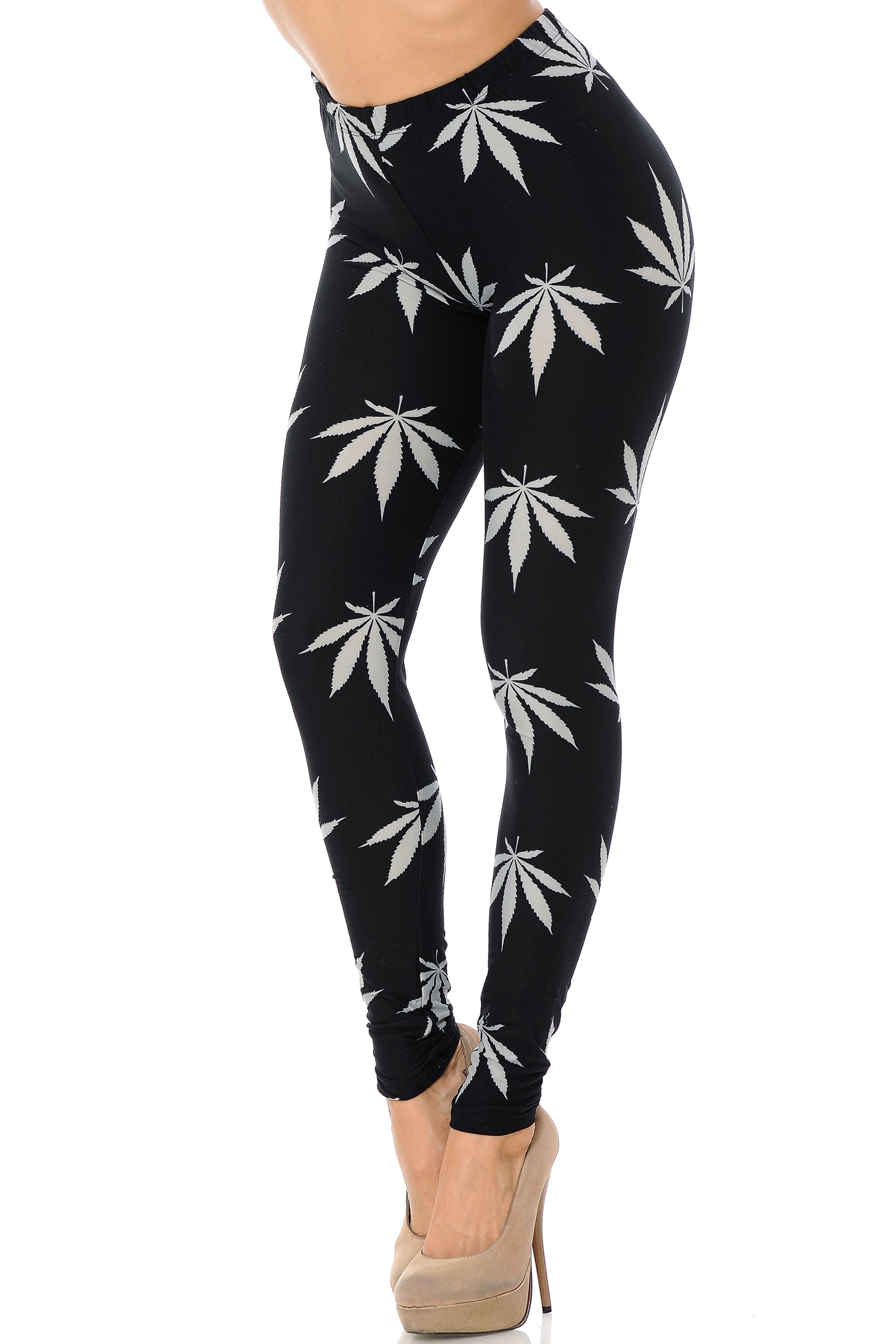 Buttery Soft Black Marijuana Extra Plus Size Leggings - 3X-5X (XPlus One Size,Black)