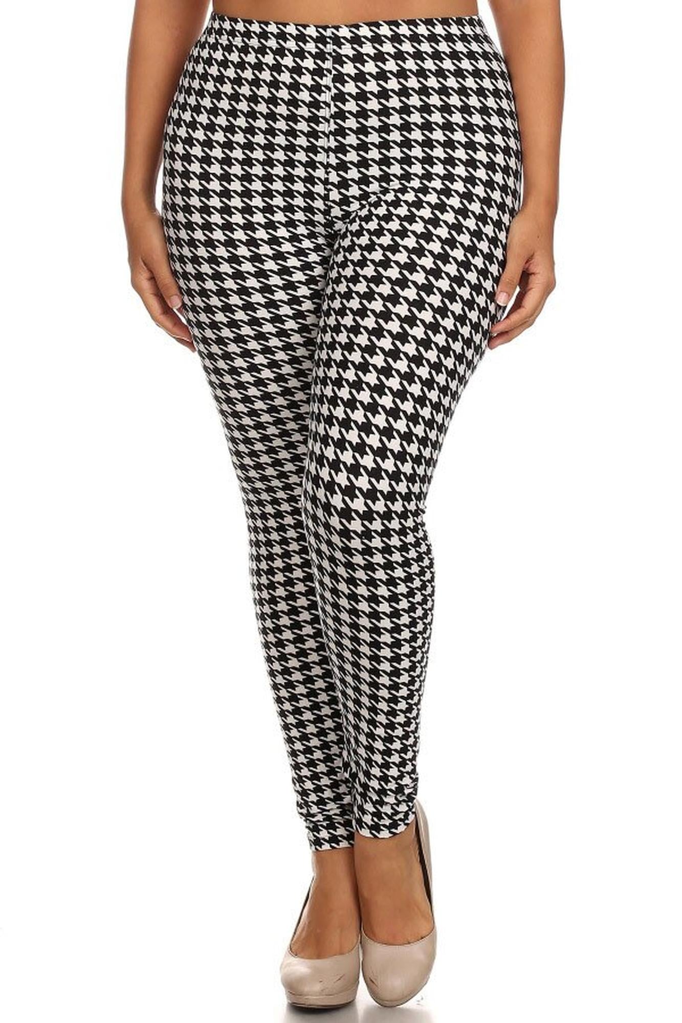 Buttery Soft Black and White Houndstooth Extra Plus Size Leggings - 3X-5X (XPlus One Size,Black)