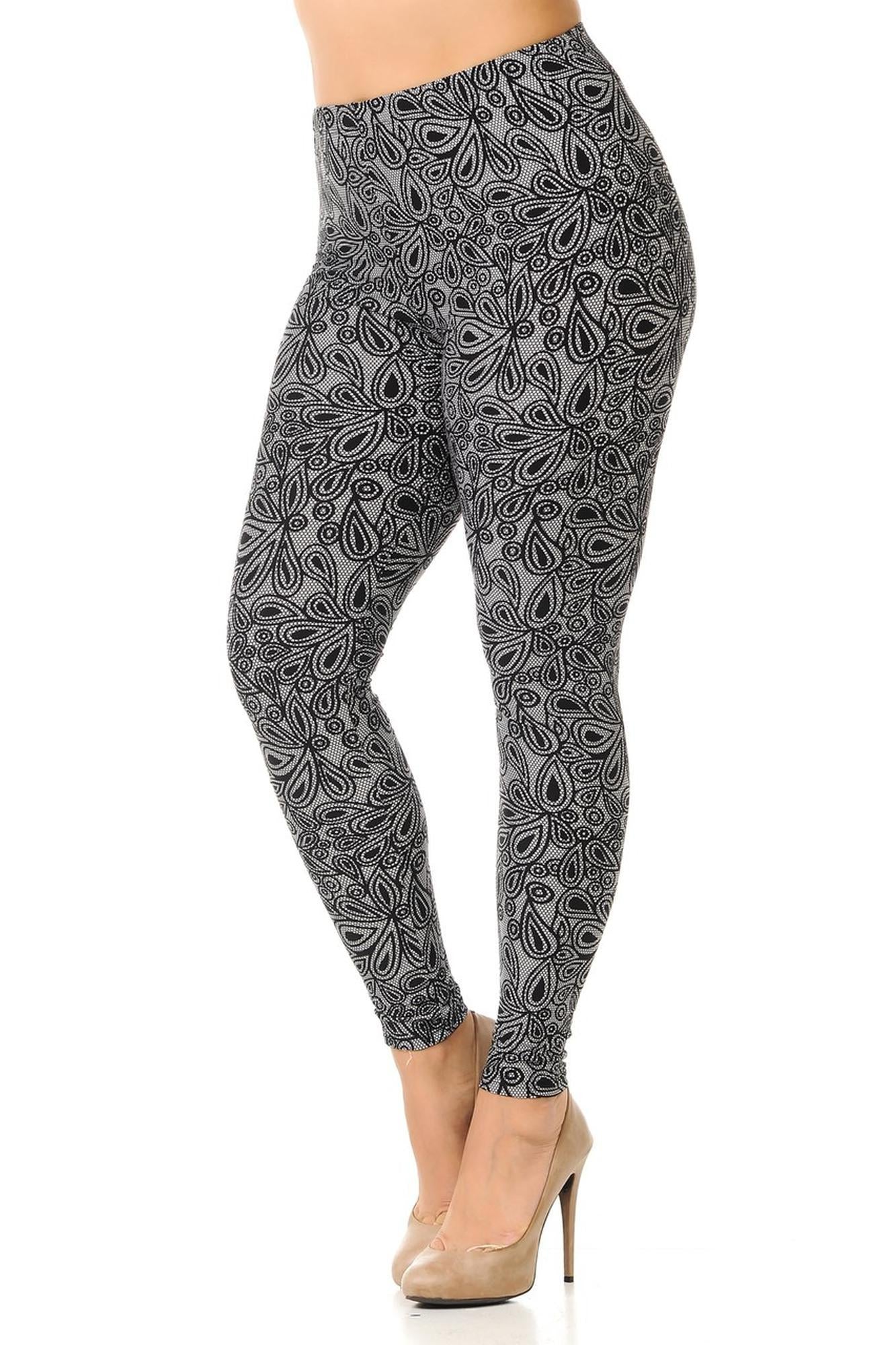 Buttery Soft Netted Petal Extra Plus Size Leggings - 3X-5X (XPlus One Size,Charcoal)