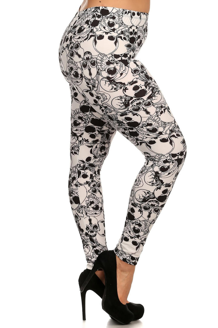 Buttery Soft White Layers of Skulls Extra Plus Size Leggings - 3X-5X (One Size Plus,White)