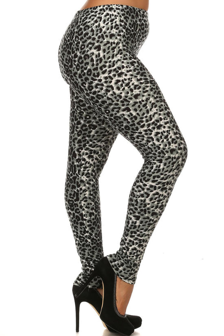 Buttery Soft Snow Leopard Extra Plus Size Leggings - 3X-5X (XPlus One Size,Charcoal)