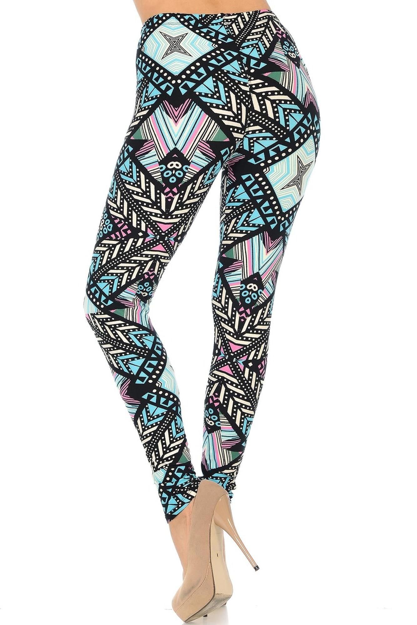Buttery Soft Melodic Emerald Tribal Leggings (One Size Regular,Green)