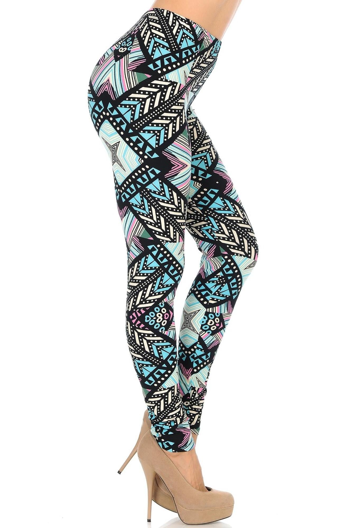 Buttery Soft Melodic Emerald Tribal Leggings (One Size Regular,Green)