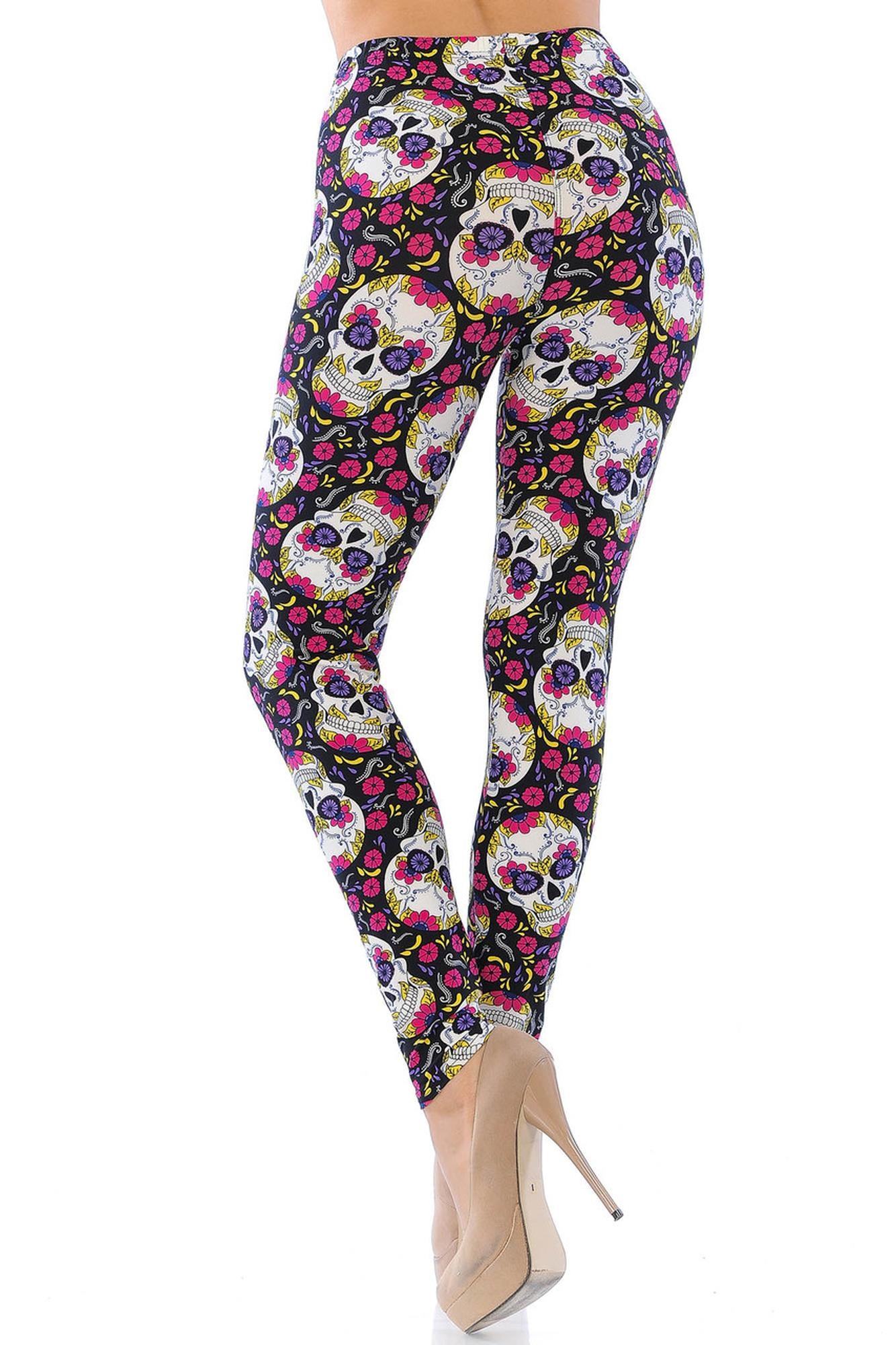 Buttery Soft Floral Petal Sugar Skull Leggings (One Size Regular,Pink)