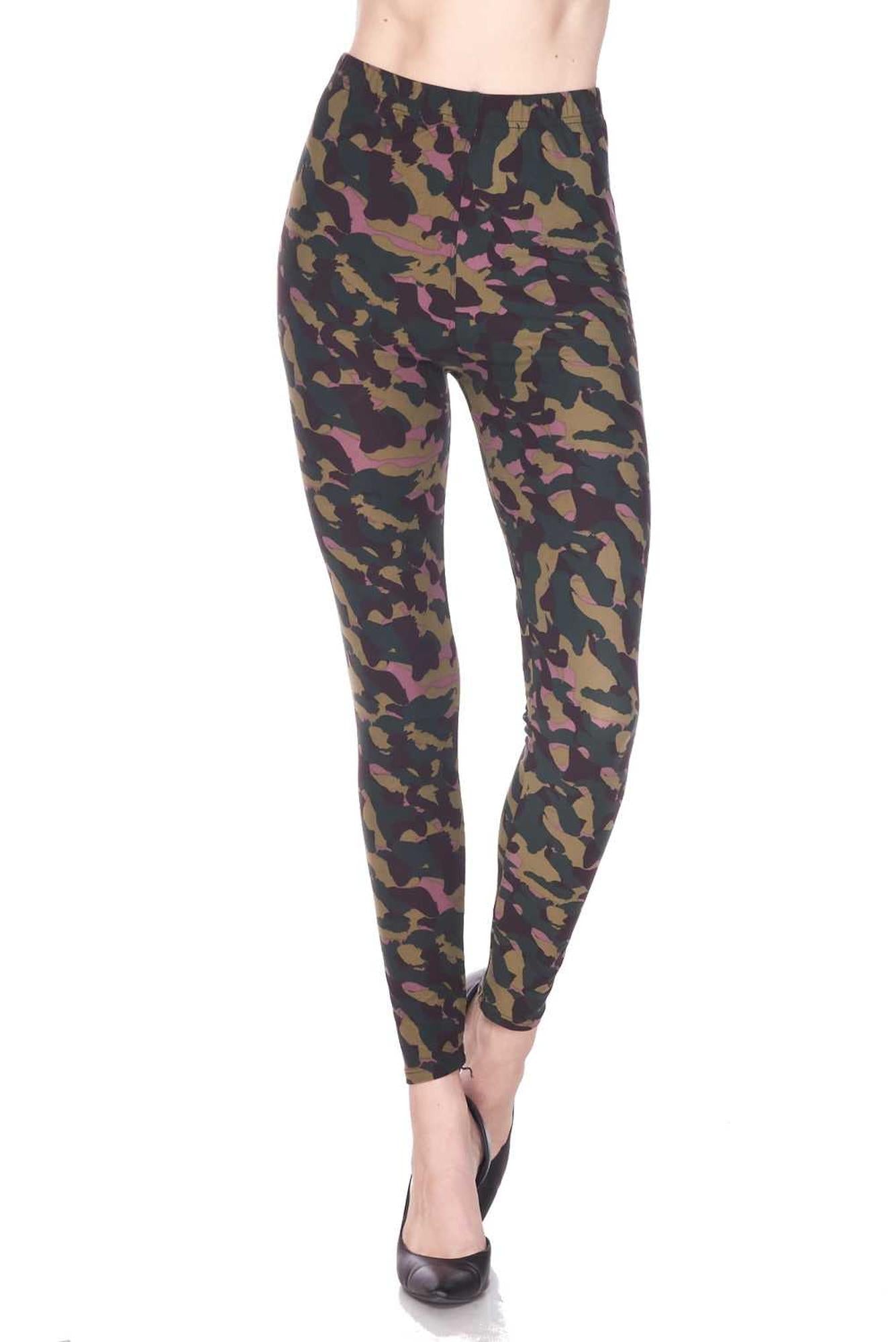 Buttery Soft Midnight Pink Camouflage Leggings (One Size Regular,Brown)