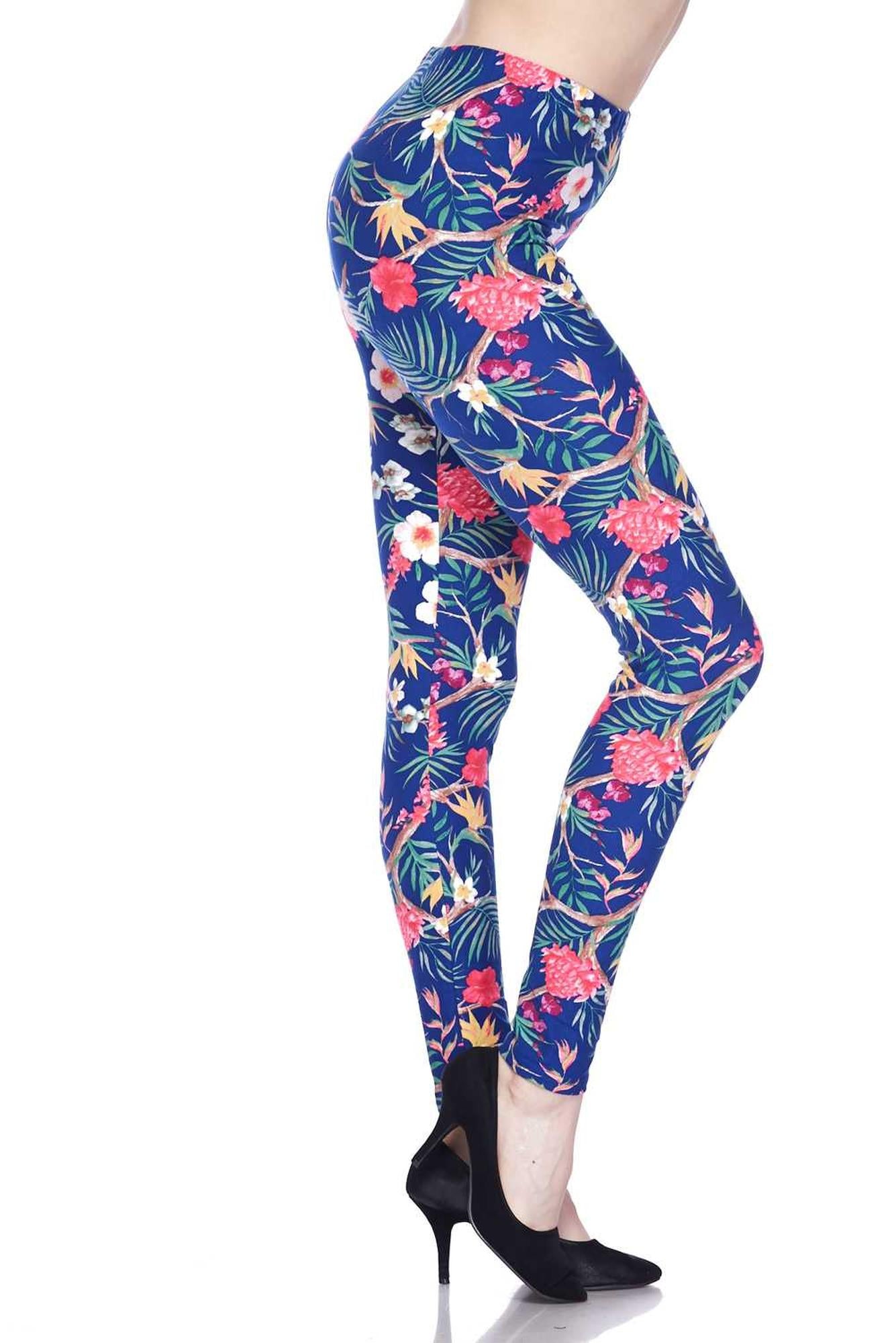 Buttery Soft Elegant Flowing Floral Leggings (One Size Regular,Blue)