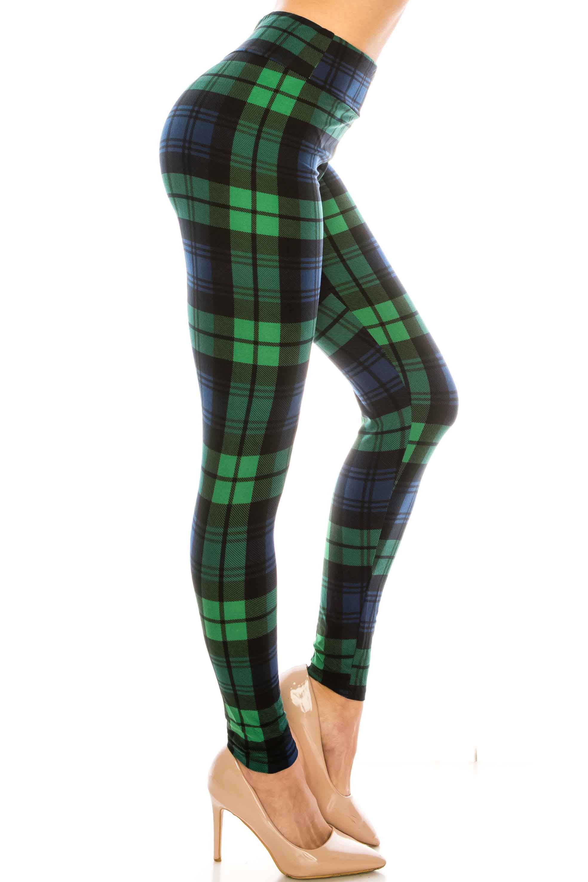 Buttery Soft Green Plaid High Waisted Leggings (One Size Regular,Green)