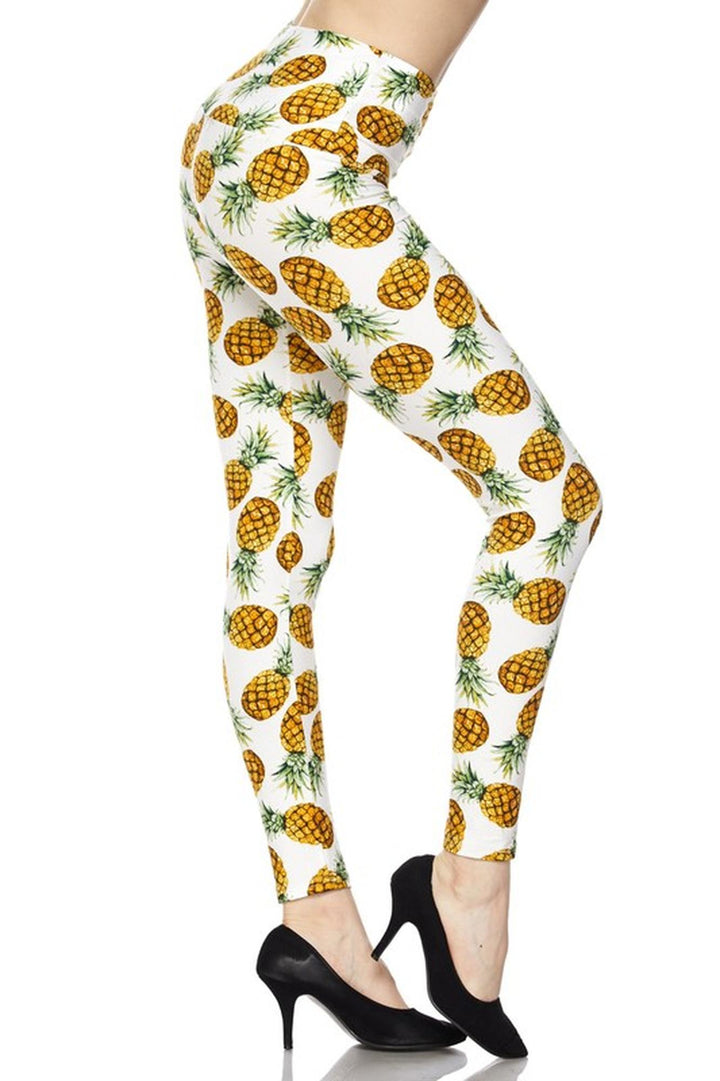 High Waisted Ivory Pineapple Plus Size Leggings (One Size Plus,White)