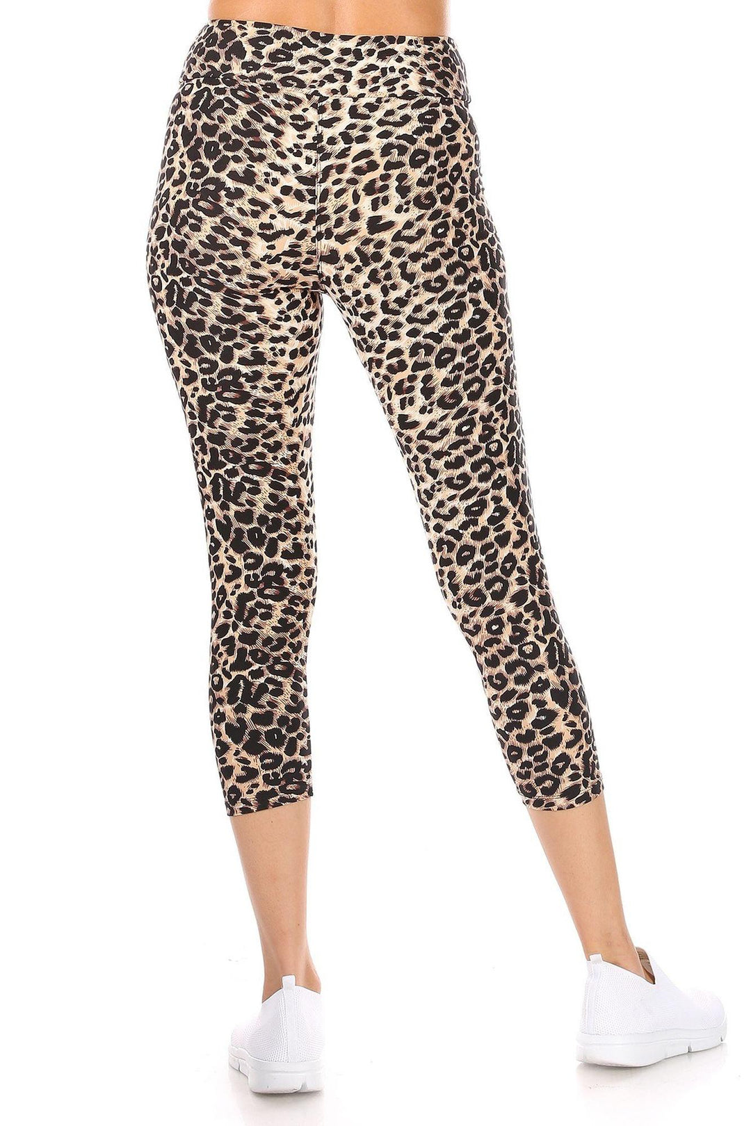 Buttery Soft Feral Cheetah High Waisted Capris (One Size Regular,Brown)