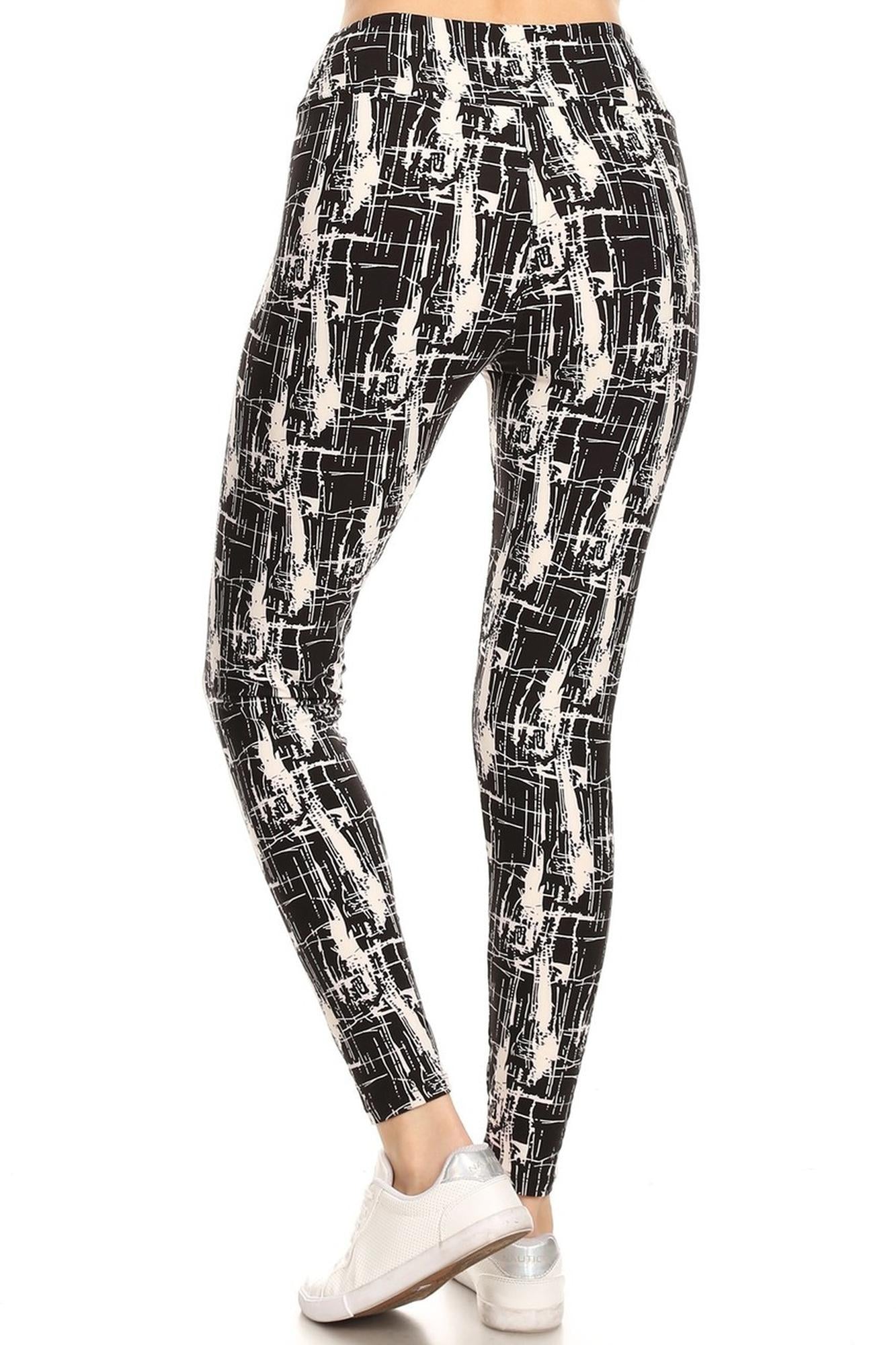 Buttery Soft Splattered Lines High Waisted Leggings (One Size Regular,Black)