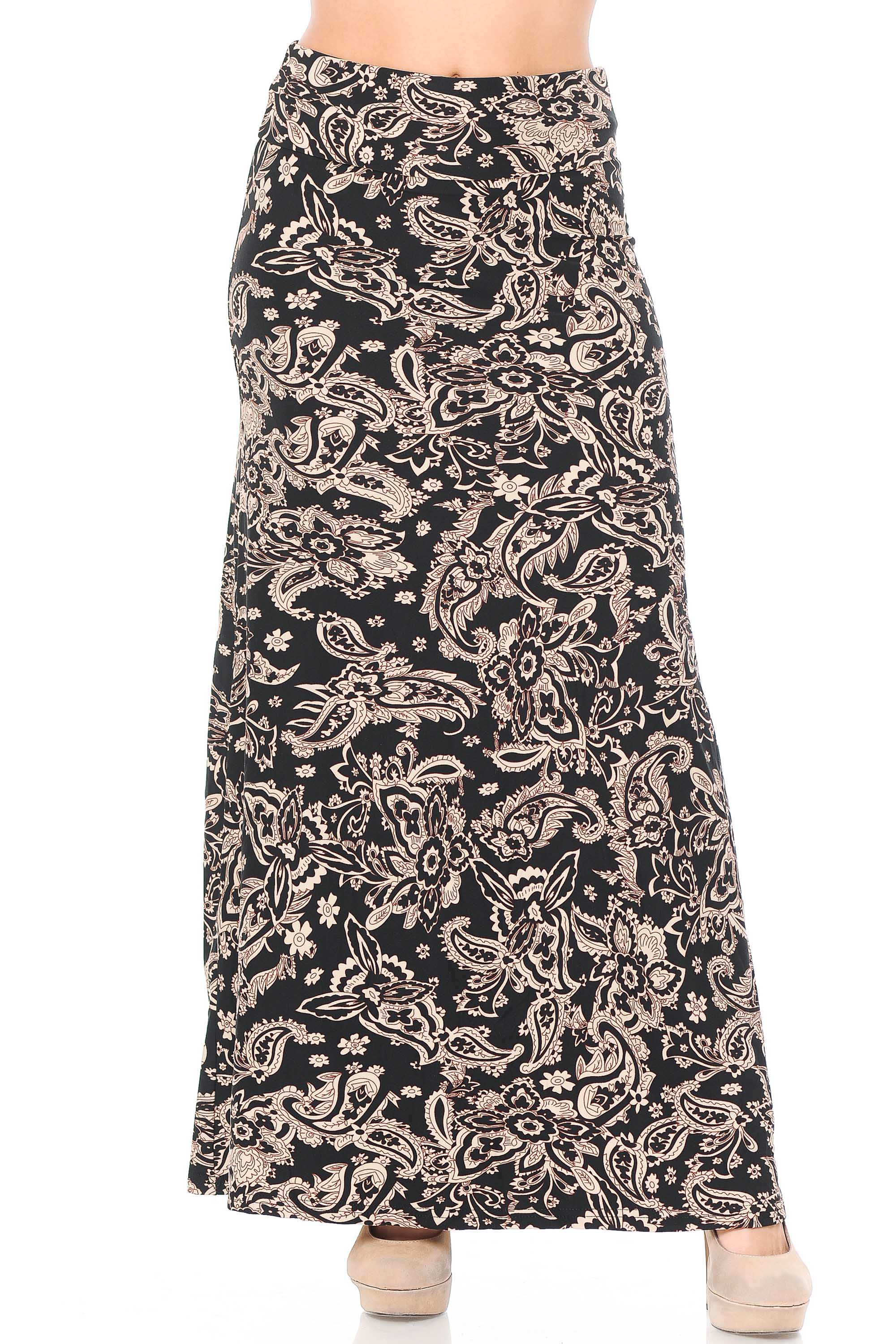 Buttery Soft Sand Pepper Paisley Plus Size Maxi Skirt (One Size Plus,Beige)