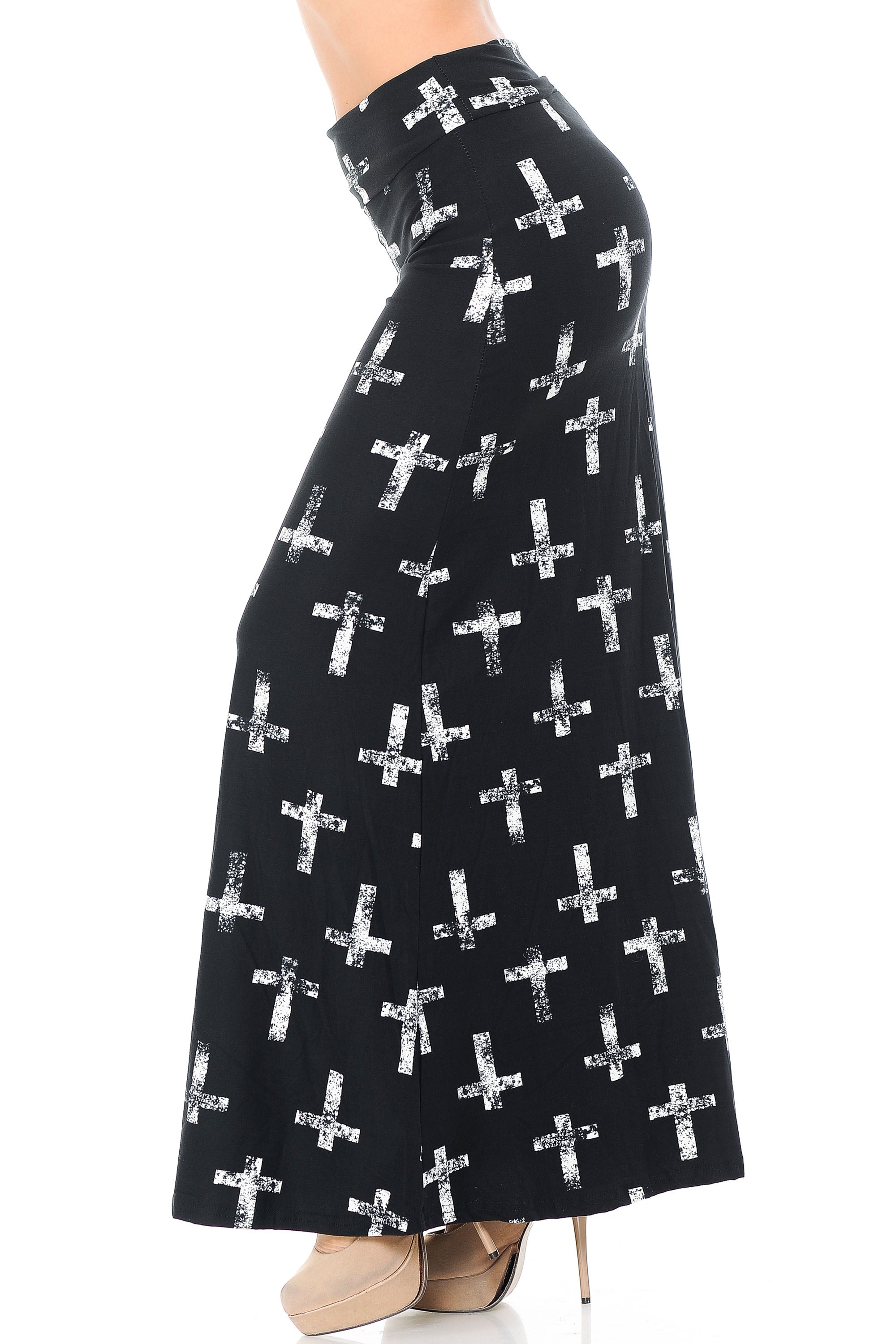 Buttery Soft Faded Cross Plus Size Maxi Skirt (One Size Plus,Black)