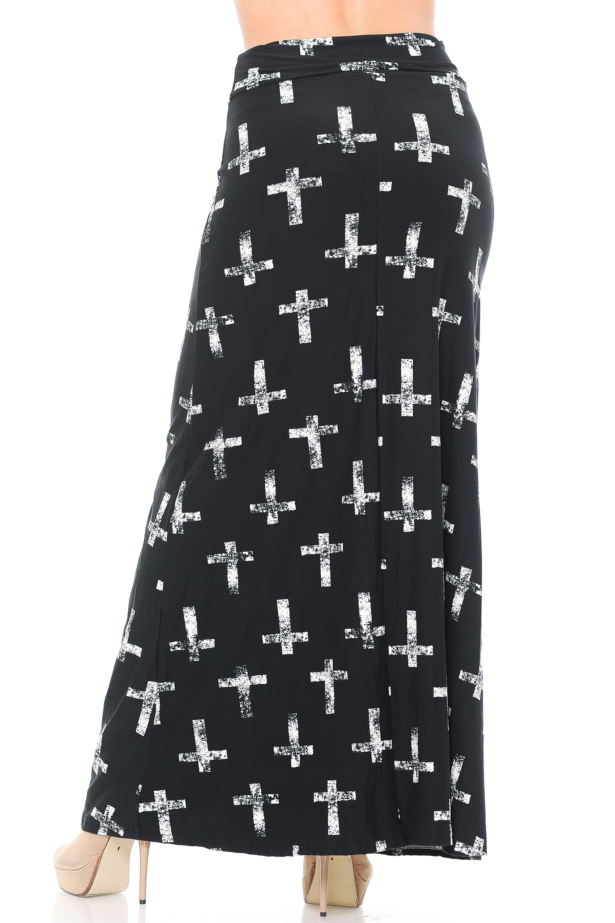 Buttery Soft Faded Cross Plus Size Maxi Skirt (One Size Plus,Black)