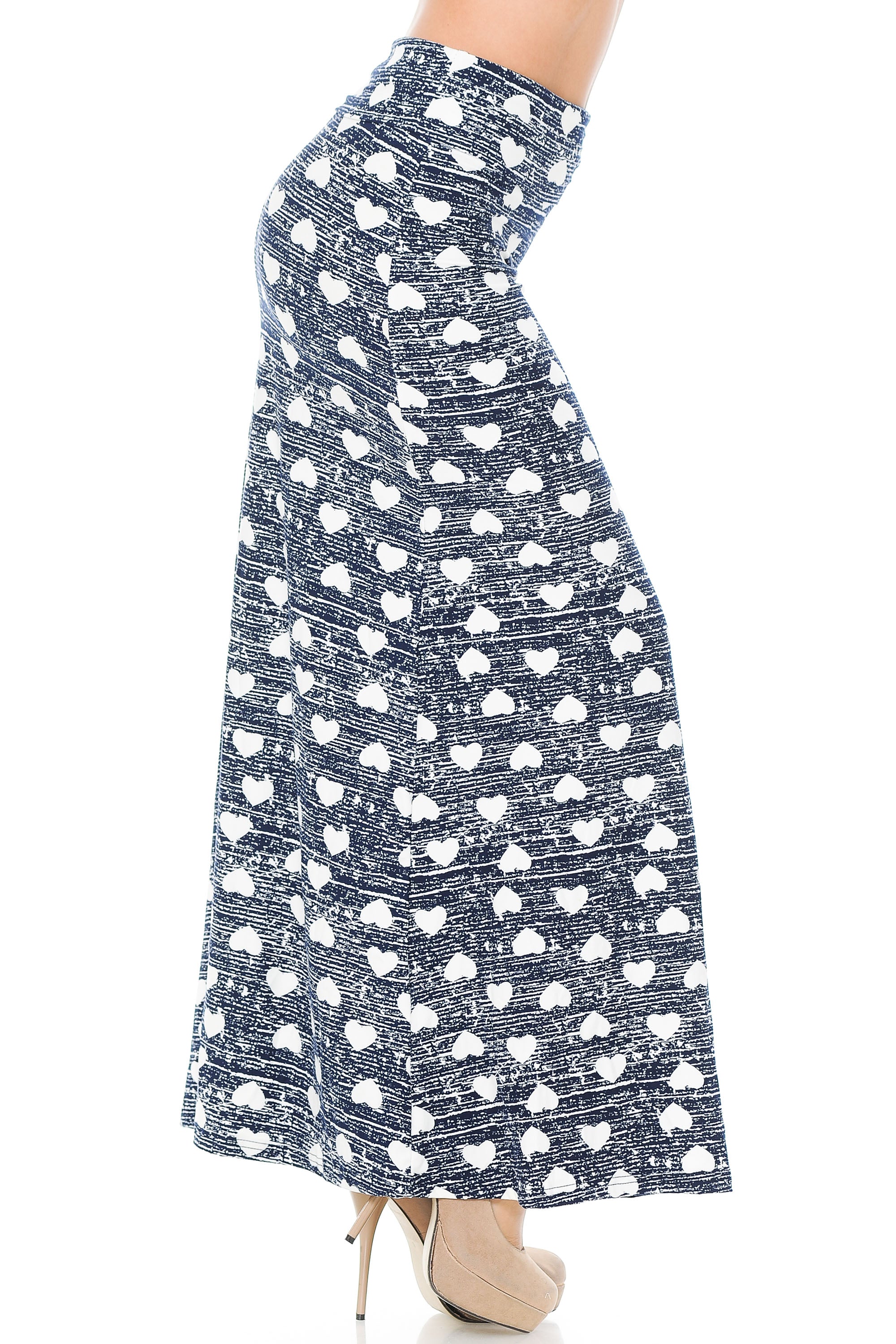 Buttery Soft Rustic Hearts Plus Size Maxi Skirt (One Size Plus,Blue)