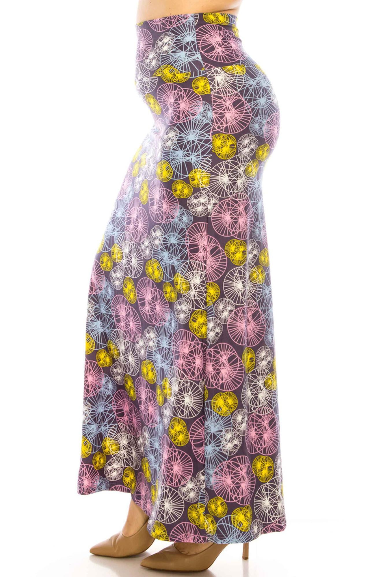 Buttery Soft Geometric Spindles Plus Size Maxi Skirt (One Size Plus,Multi Color Pastel)
