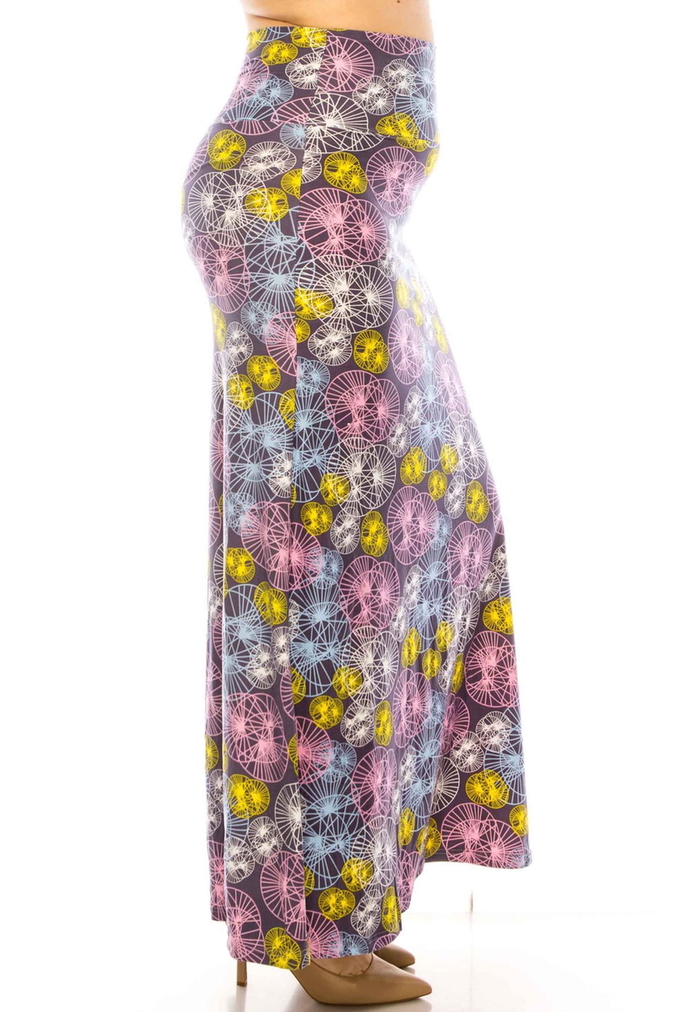 Buttery Soft Geometric Spindles Plus Size Maxi Skirt (One Size Plus,Multi Color Pastel)