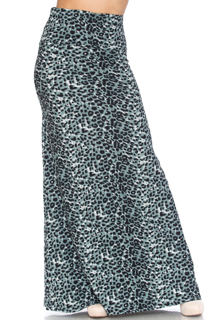 Buttery Soft Snow Leopard Maxi Skirt (One Size Regular,Charcoal)