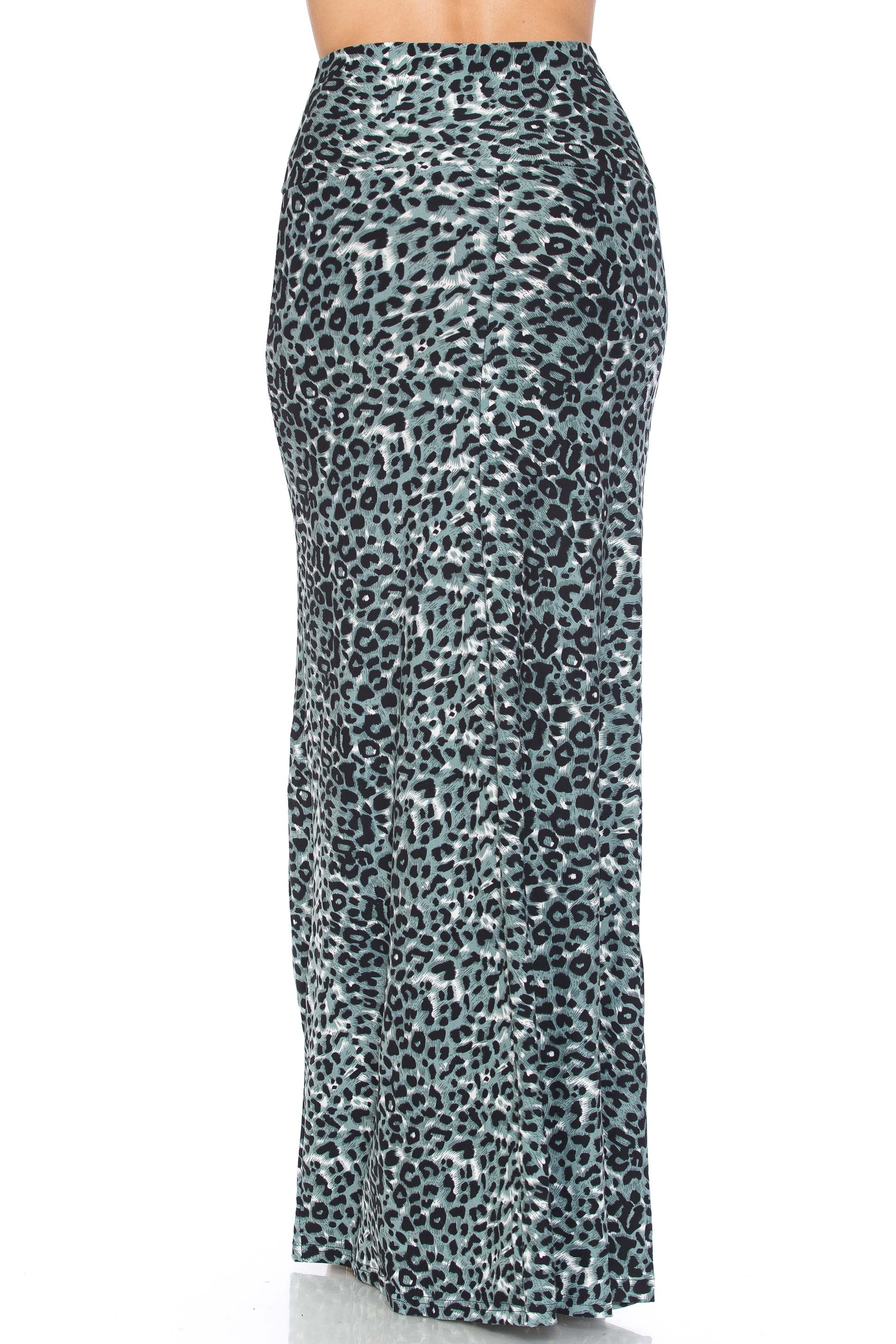 Buttery Soft Snow Leopard Maxi Skirt (One Size Regular,Charcoal)