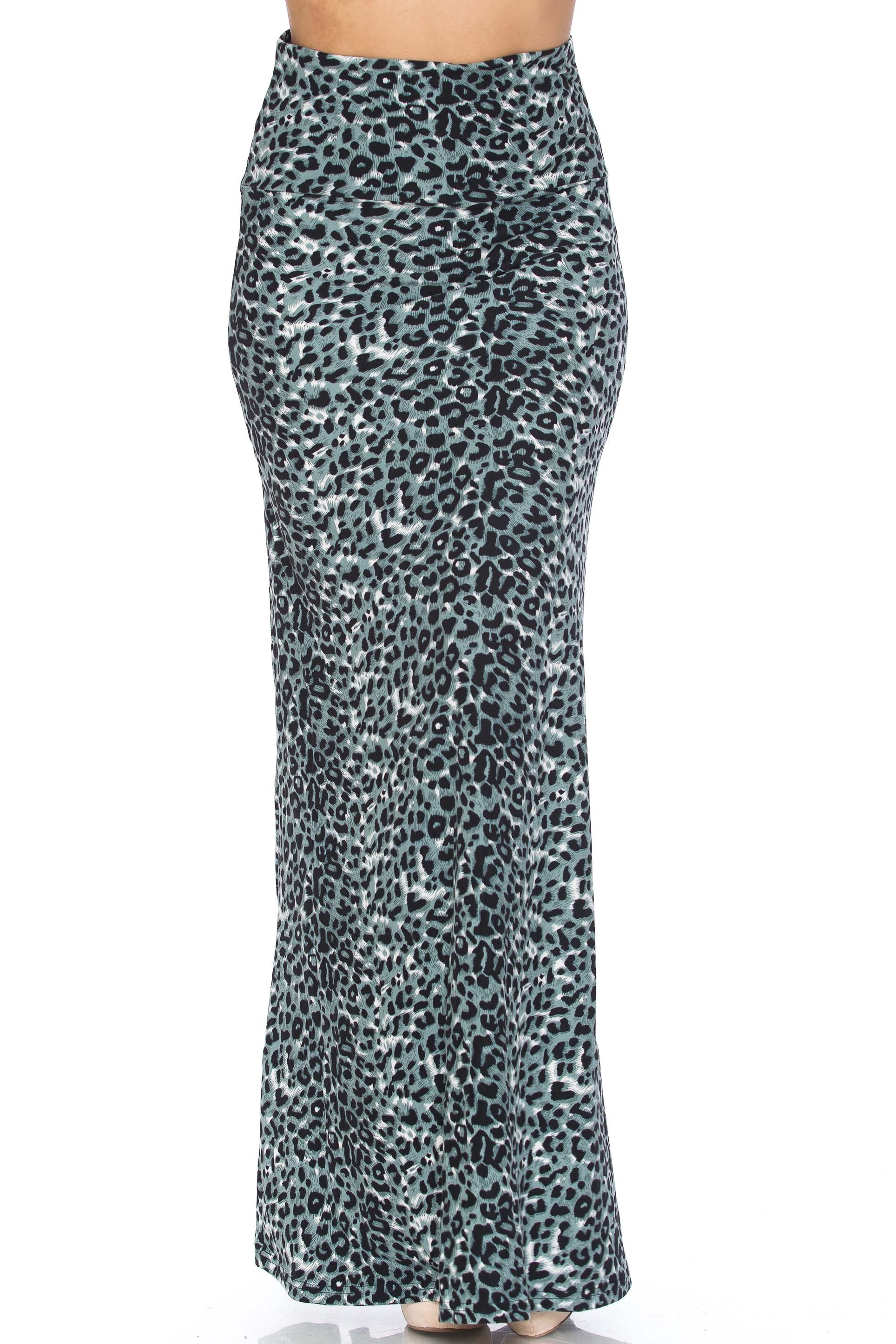 Buttery Soft Snow Leopard Maxi Skirt (One Size Regular,Charcoal)