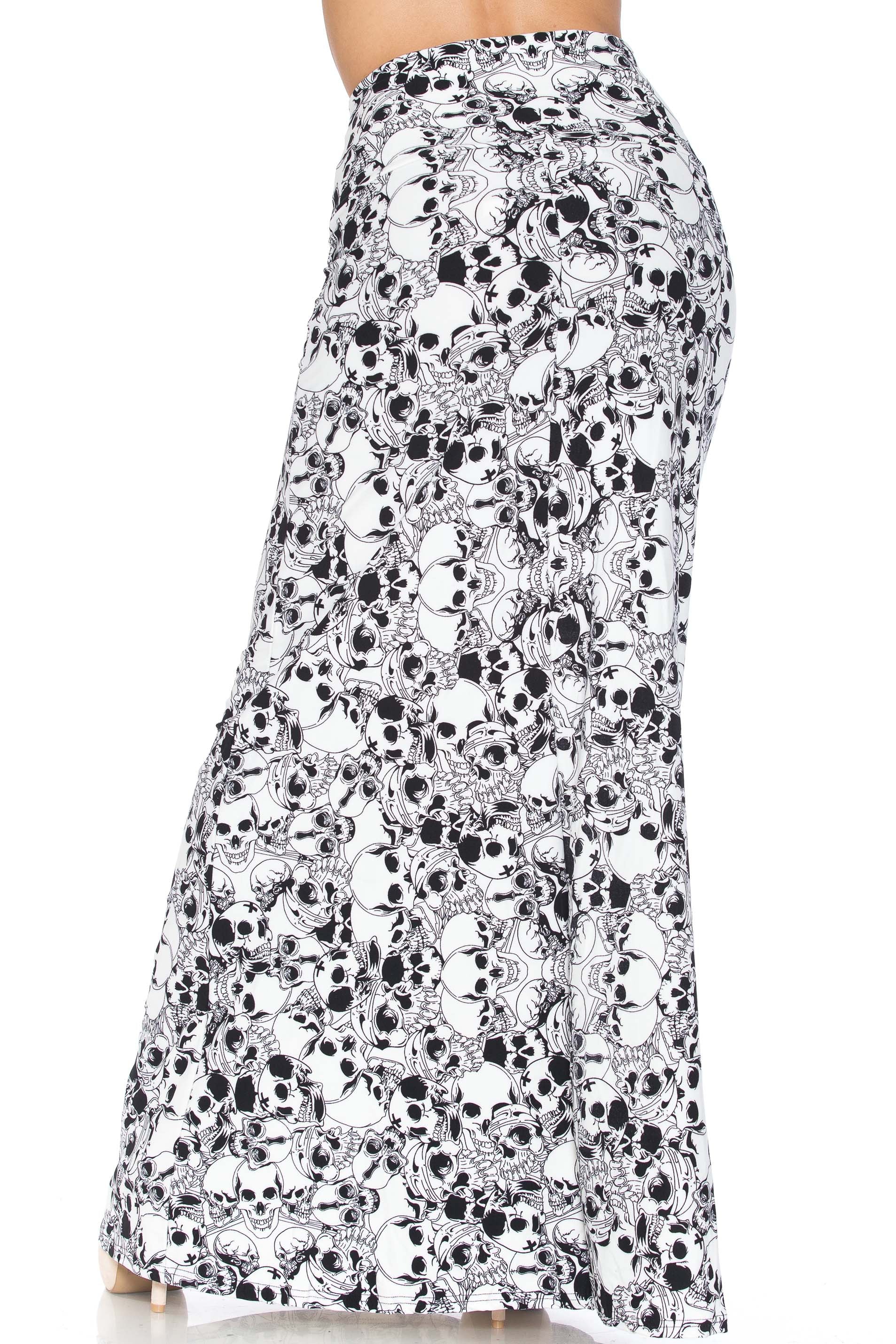 Buttery Soft White Layers of Skulls Maxi Skirt (One Size Regular,White)