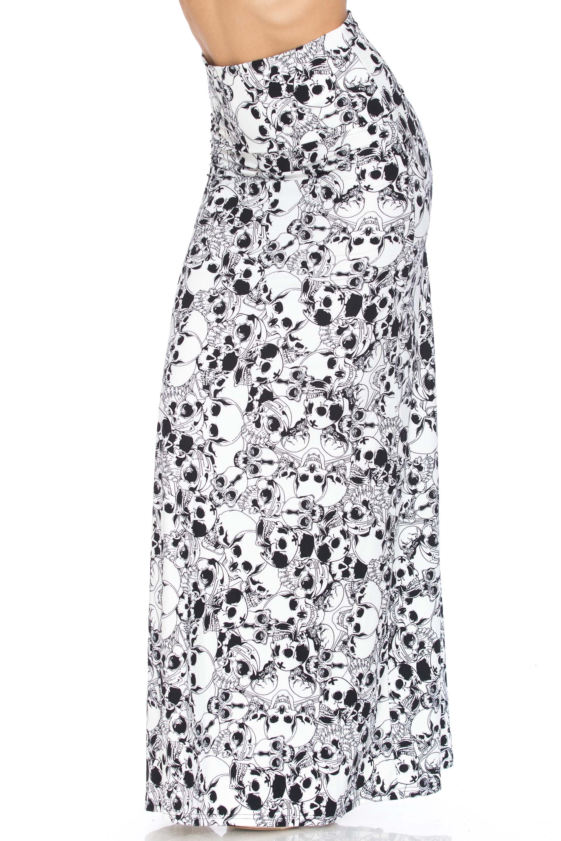 Buttery Soft White Layers of Skulls Maxi Skirt (One Size Regular,White)