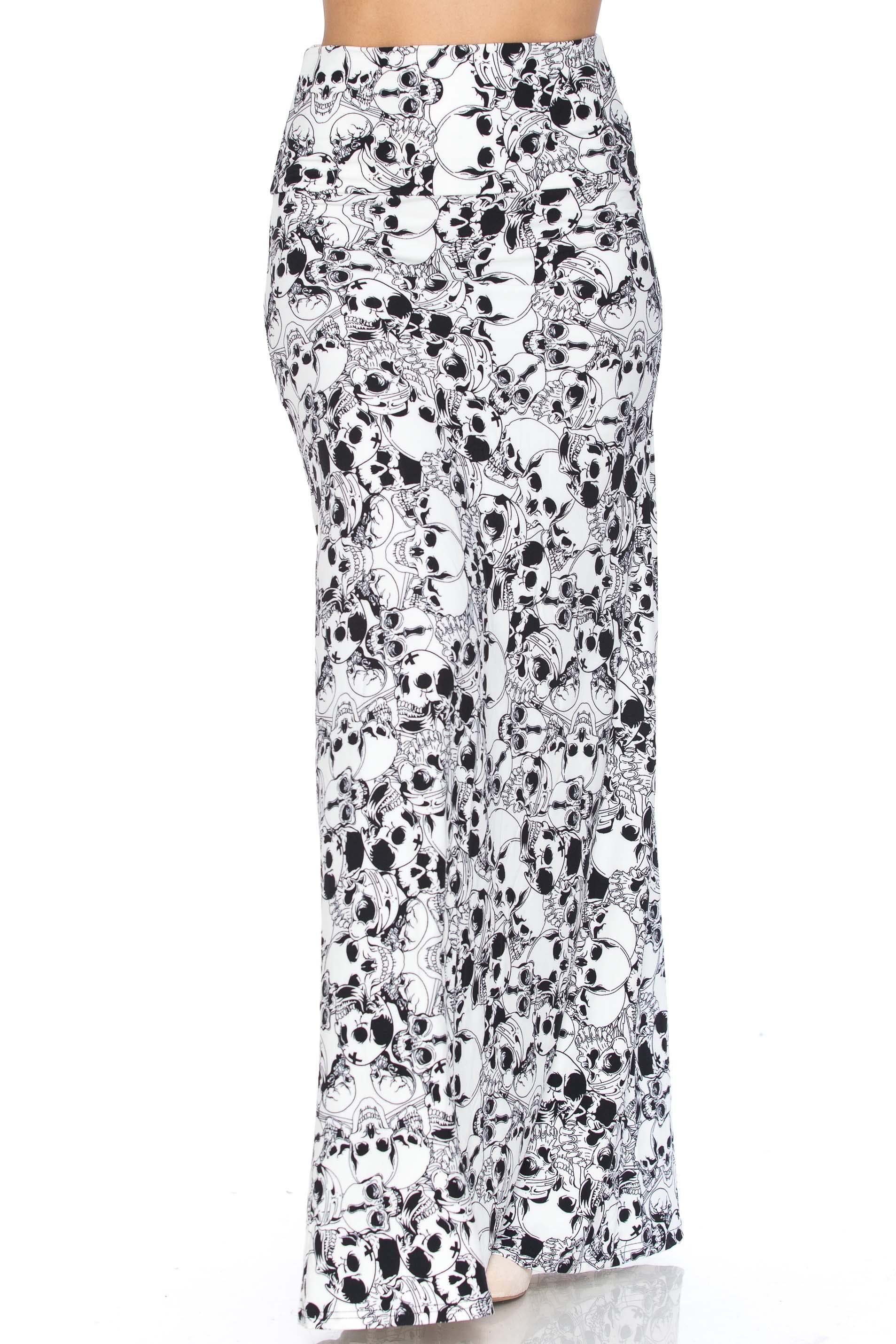 Buttery Soft White Layers of Skulls Maxi Skirt (One Size Regular,White)