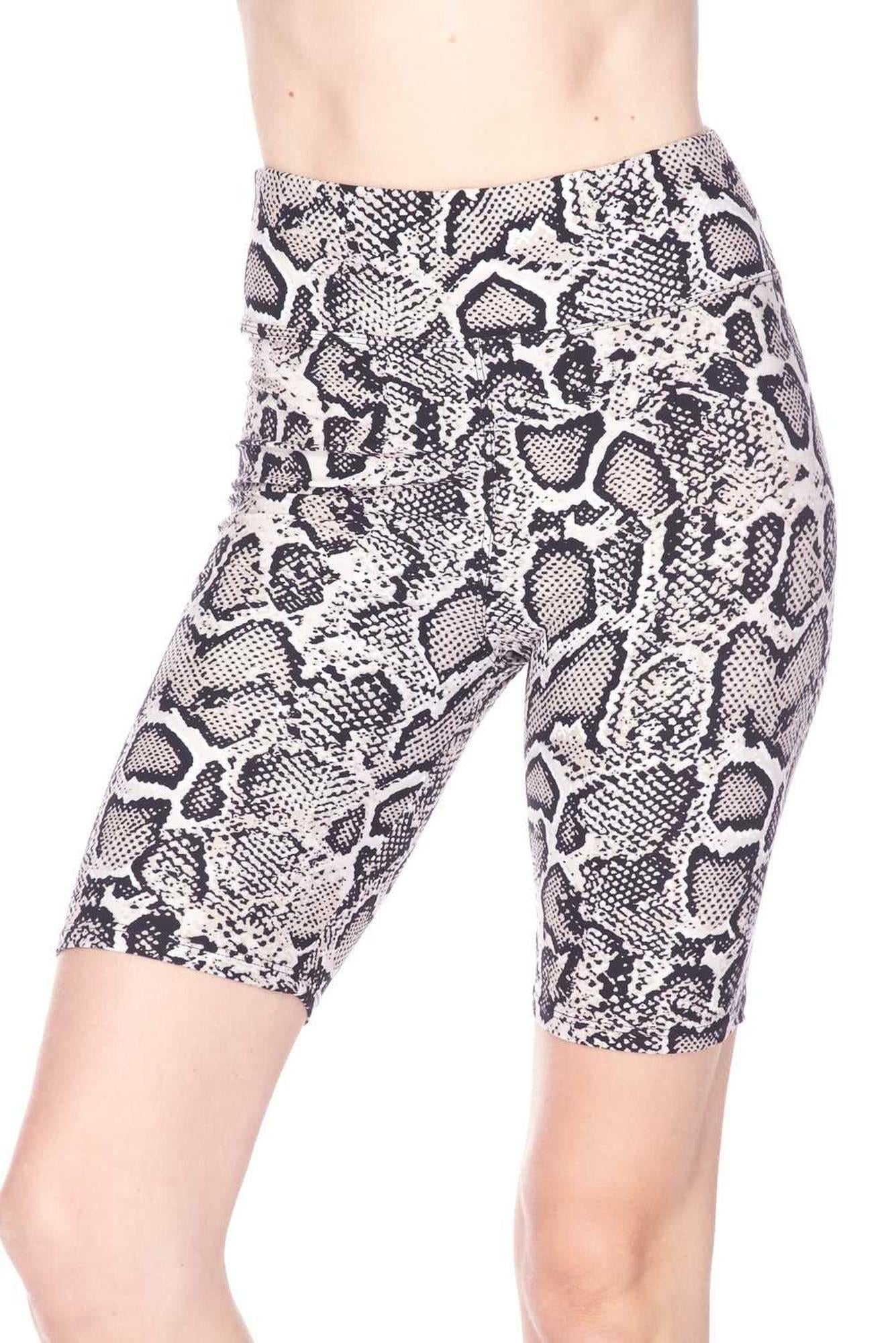 Buttery Soft Beige Boa Snakeskin Plus Size Shorts (One Size Plus,Beige)