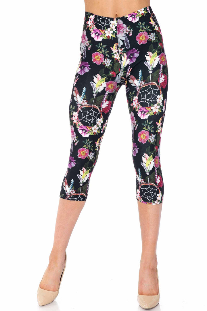 Creamy Soft Floral Dreamcatcher Plus Size Capris - USA Fashionâ„¢ (One Size Plus,Black)