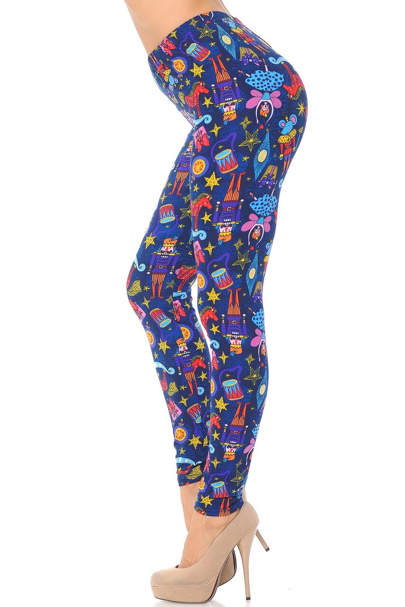 Buttery Soft Nutcracker Christmas Trinkets Plus Size Leggings (One Size Plus,Blue)