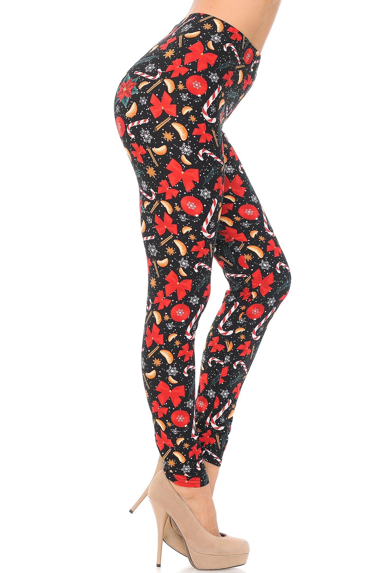 Buttery Soft Traditional Country Christmas Plus Size Leggings (One Size Plus,Red)