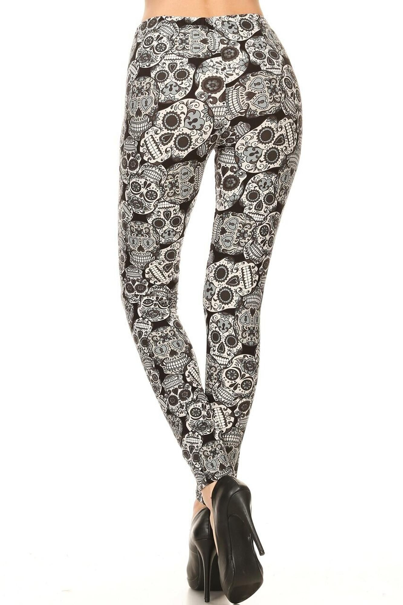 Buttery Soft Charcoal Sugar Skull Plus Size Leggings (One Size Plus,Black)