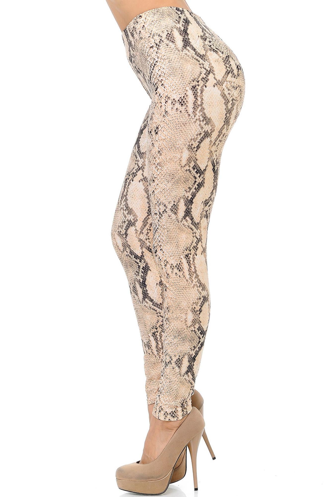 Buttery Soft Cream Snakeskin Plus Size Leggings (One Size Plus,Beige)