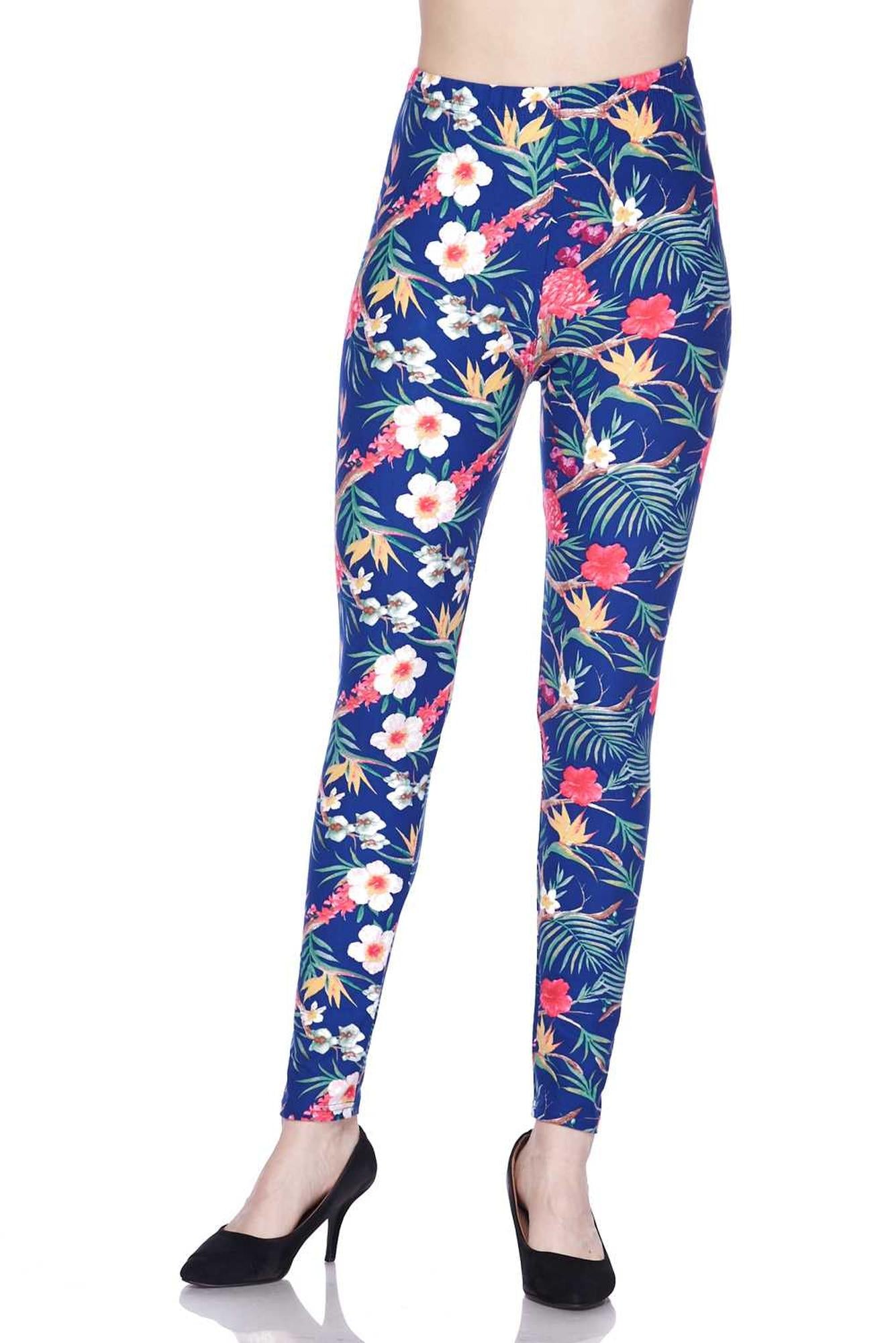 Buttery Soft Elegant Flowing Floral Plus Size Leggings (One Size Plus,Blue)