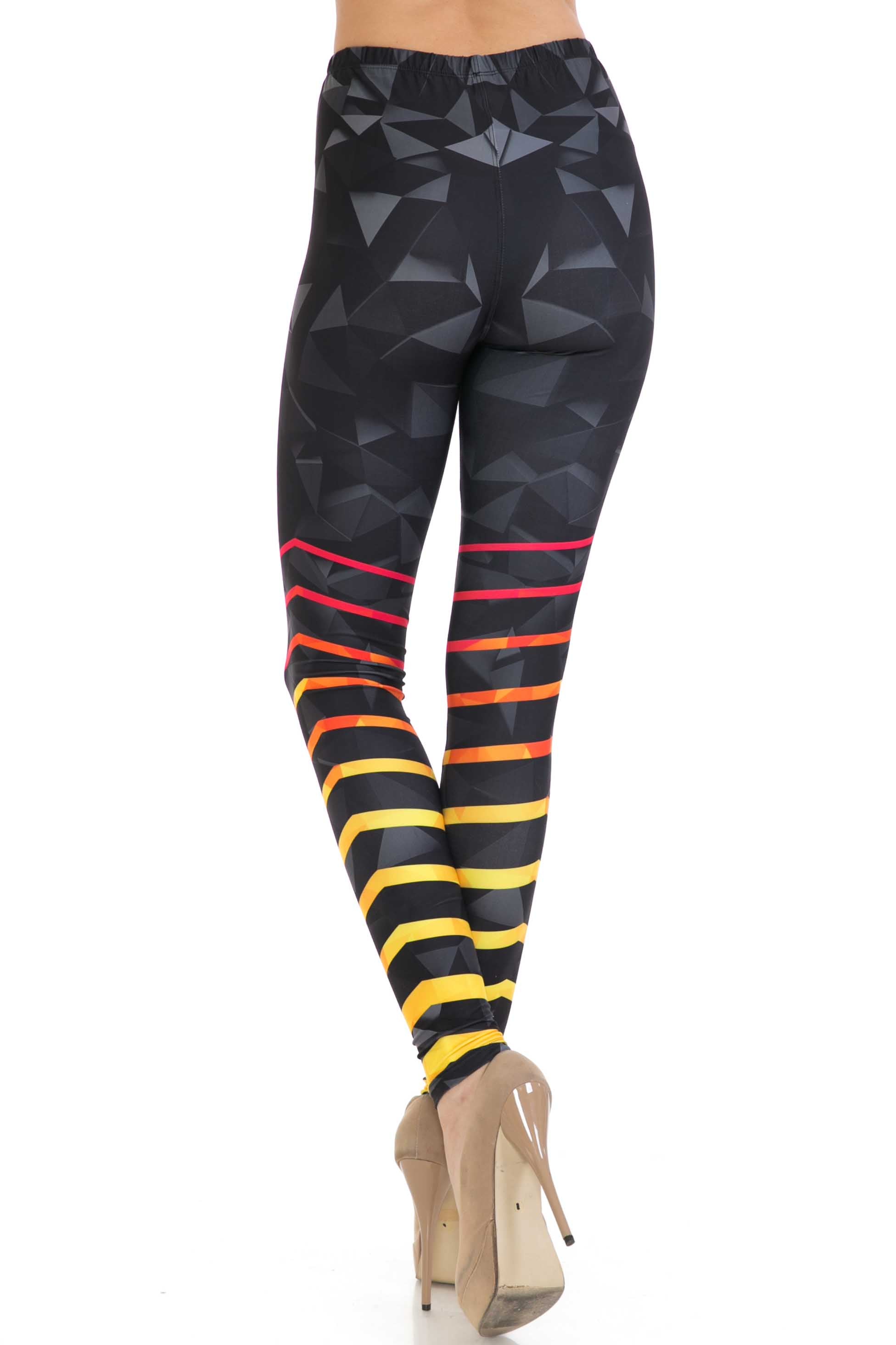 Plus Size - Creamy Soft Women's Laser Print Skin Smoothing Fashion Print Leggings - 3D Harmonic Angles