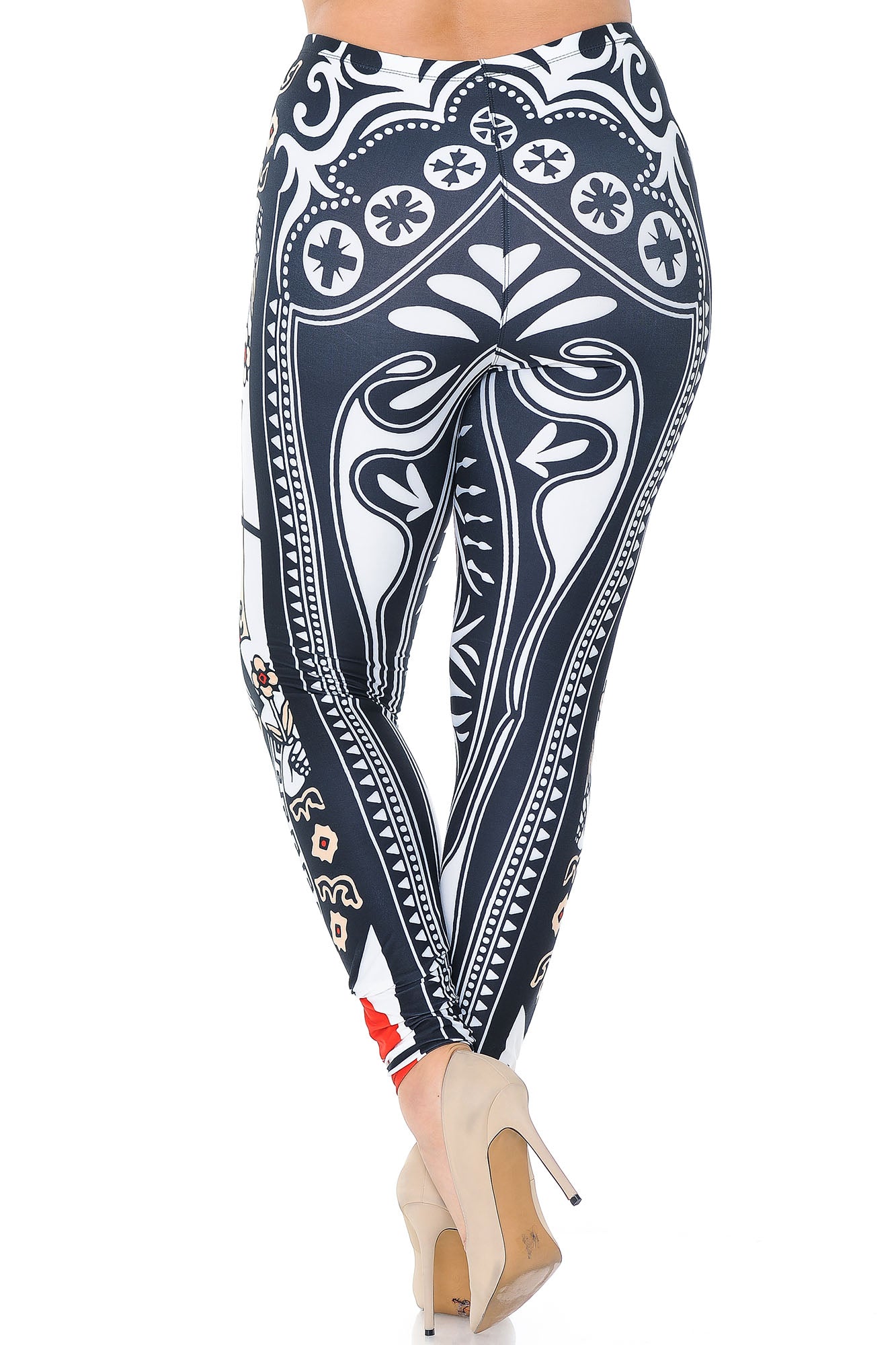 Creamy Soft Premium Women's Leggings Queen of Hearts Plus Size, High Rise, Stretchy & Breathable, Comfortable Fit - by USA Fashion