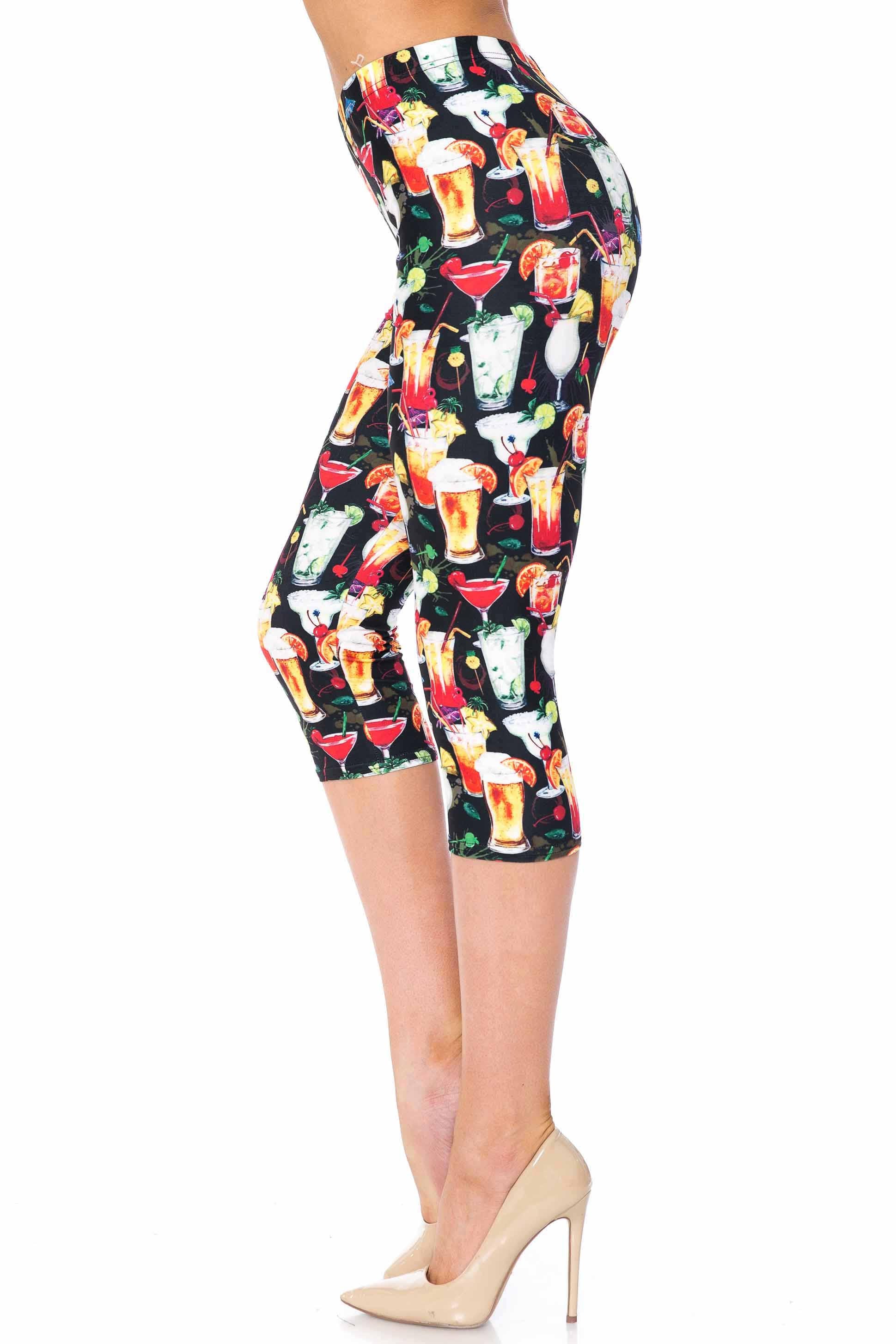 Creamy Soft Tropical Cocktails Capris - USA Fashionâ„¢ (One Size Regular,Black)